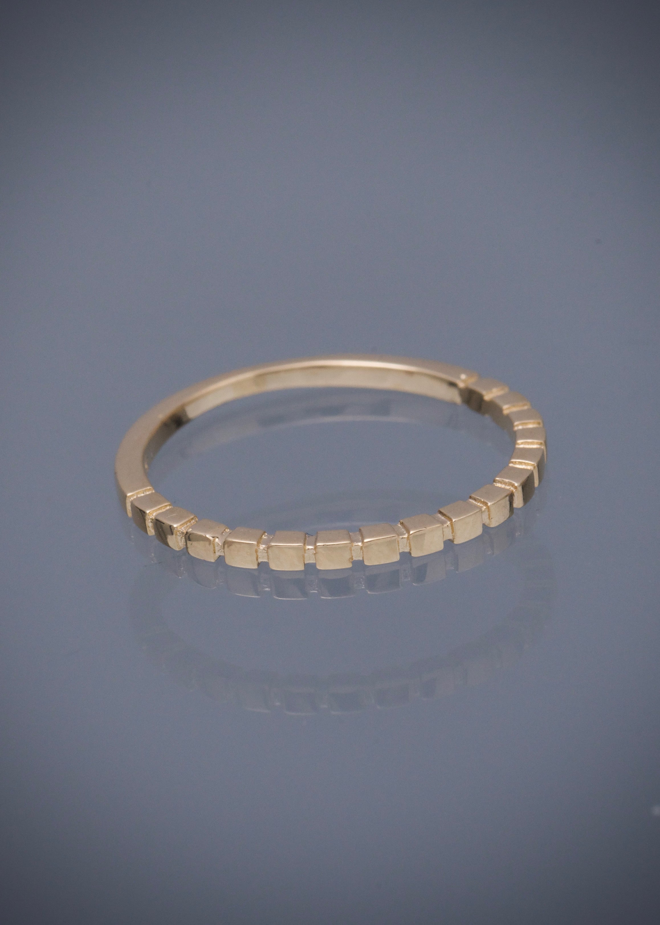 Anillo 1.6gr / TALLA 7 1/4 / Oro Amarillo Nac P