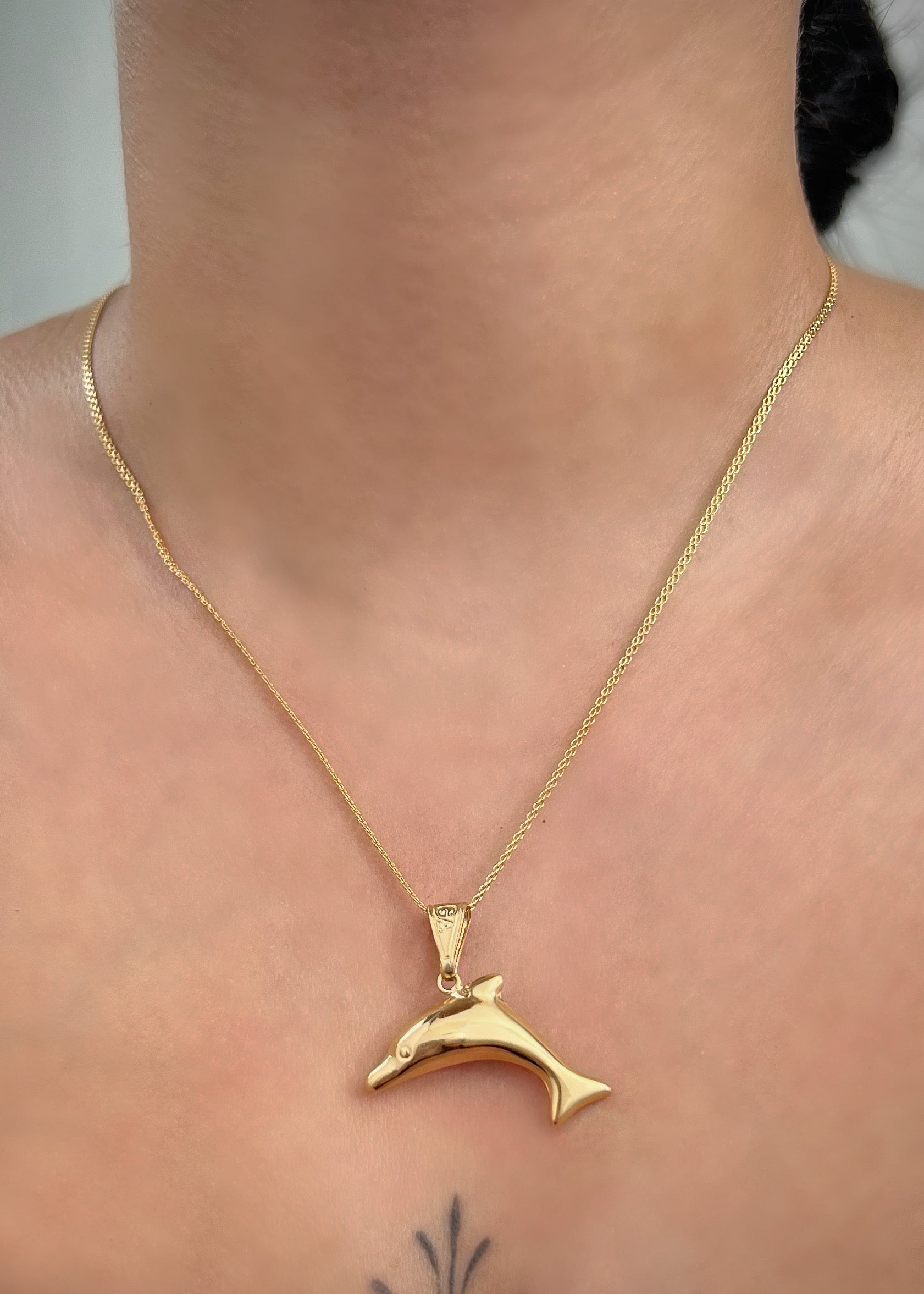 Dije delfin 1.75gr / Largo 3.3cm / Oro Amarillo Nac M