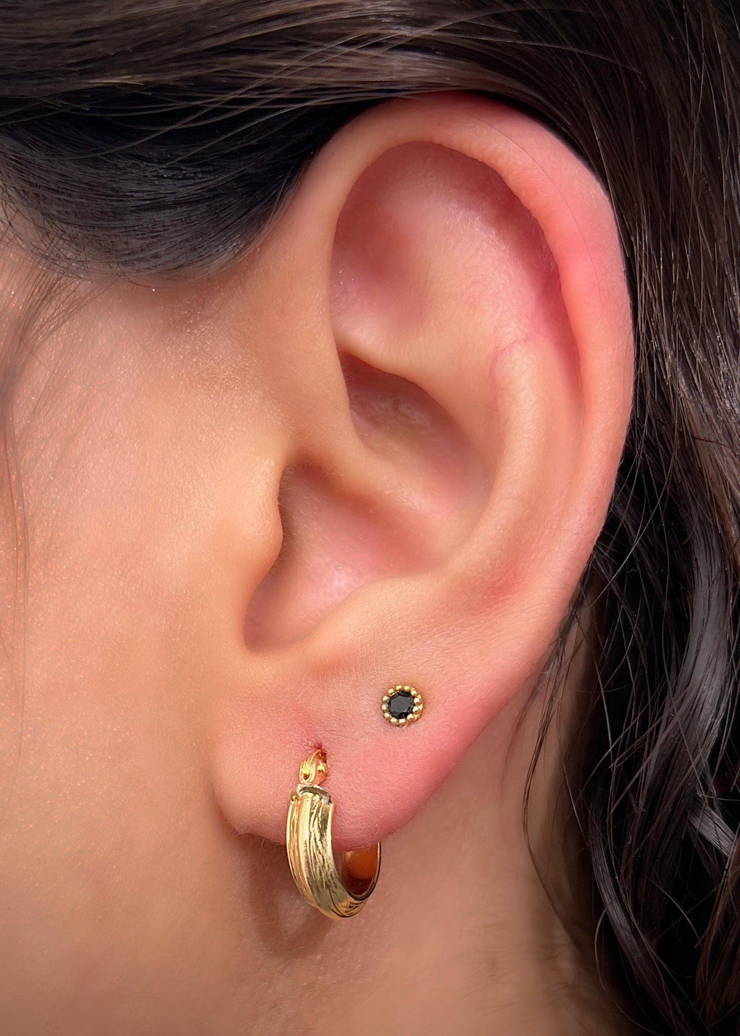 Candongas rusticas 1.6gr / Largo: 1.5cm / Oro Amarillo Nac B