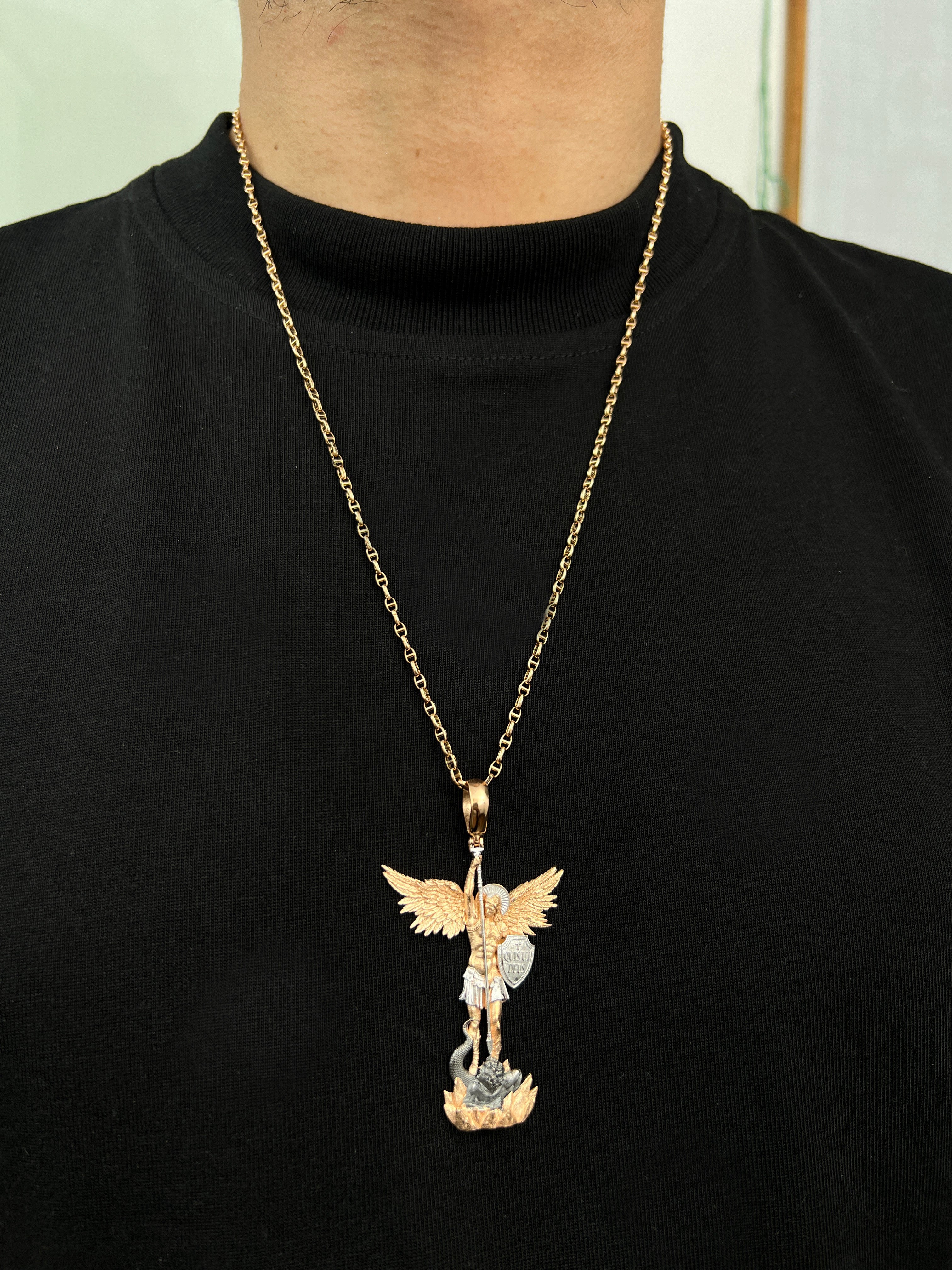 Dije arcangel san miguel 17.7gr / Largo 6.5cm / Dos Oros Nac M