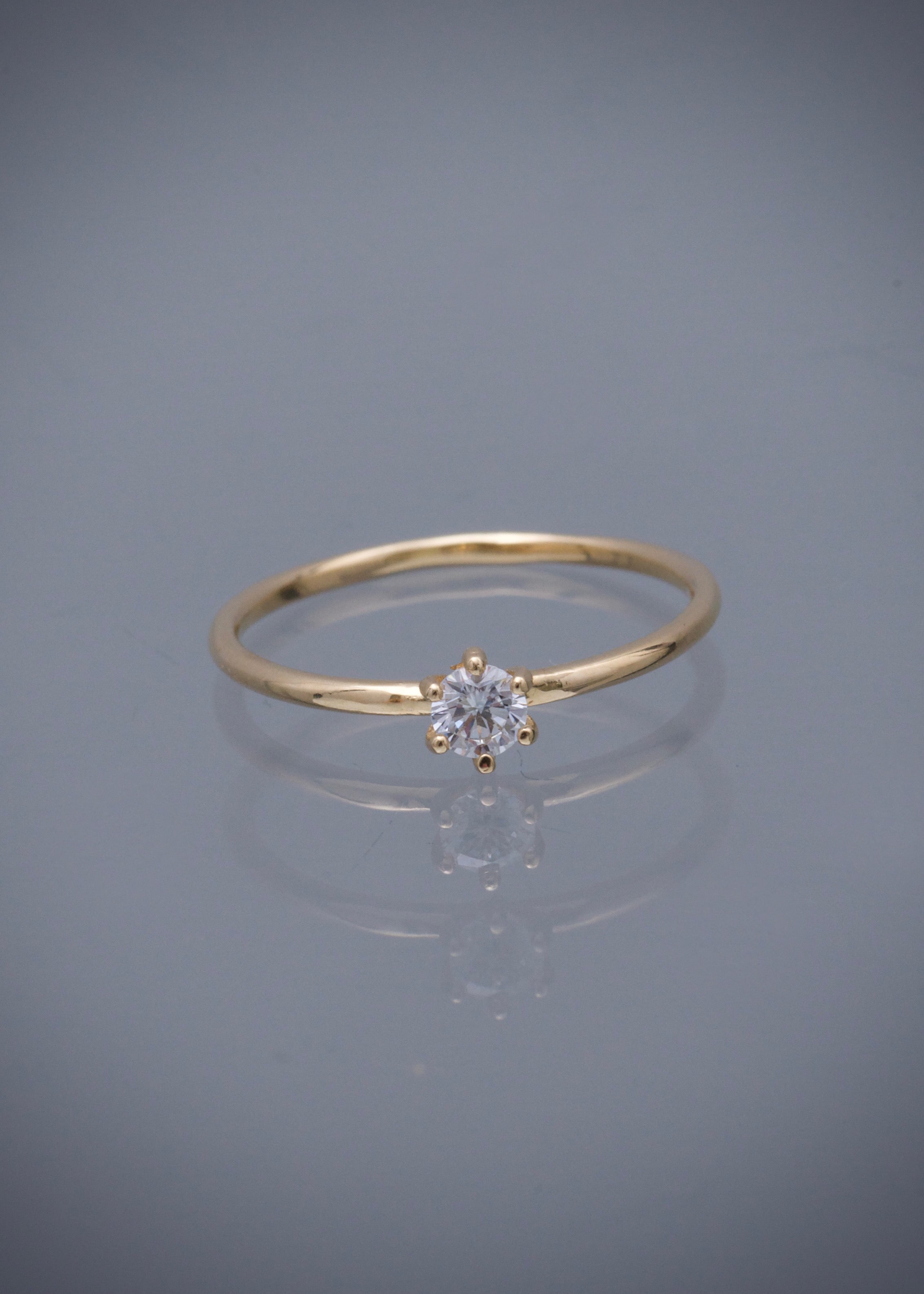 Solitario con swarovski blanco 1.6gr / TALLA 6 / Oro Amarillo Nac M