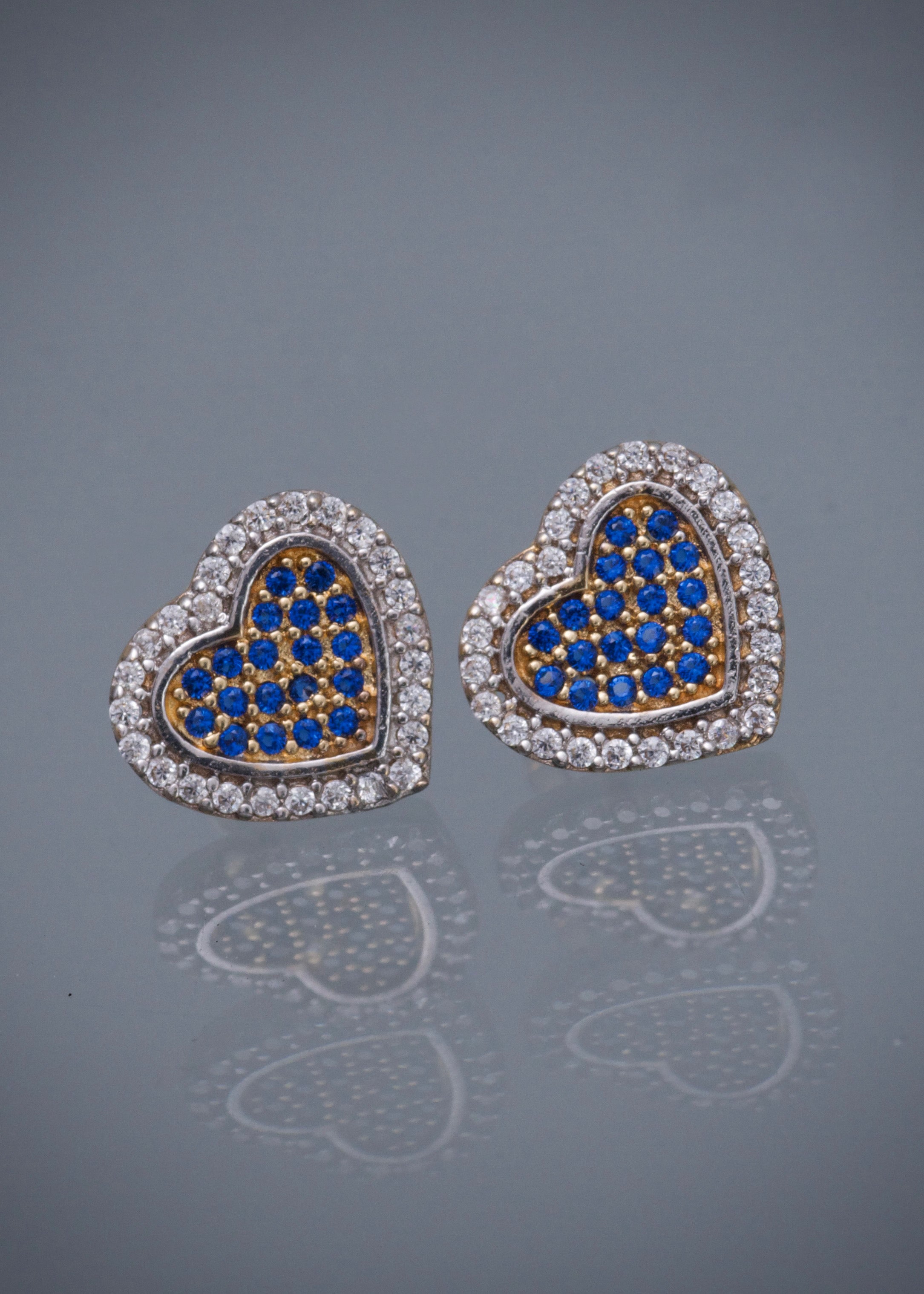Topos corazon con swarovski blanco y azul 2.9gr / Largo 1cm / Oro Amarillo Nac B