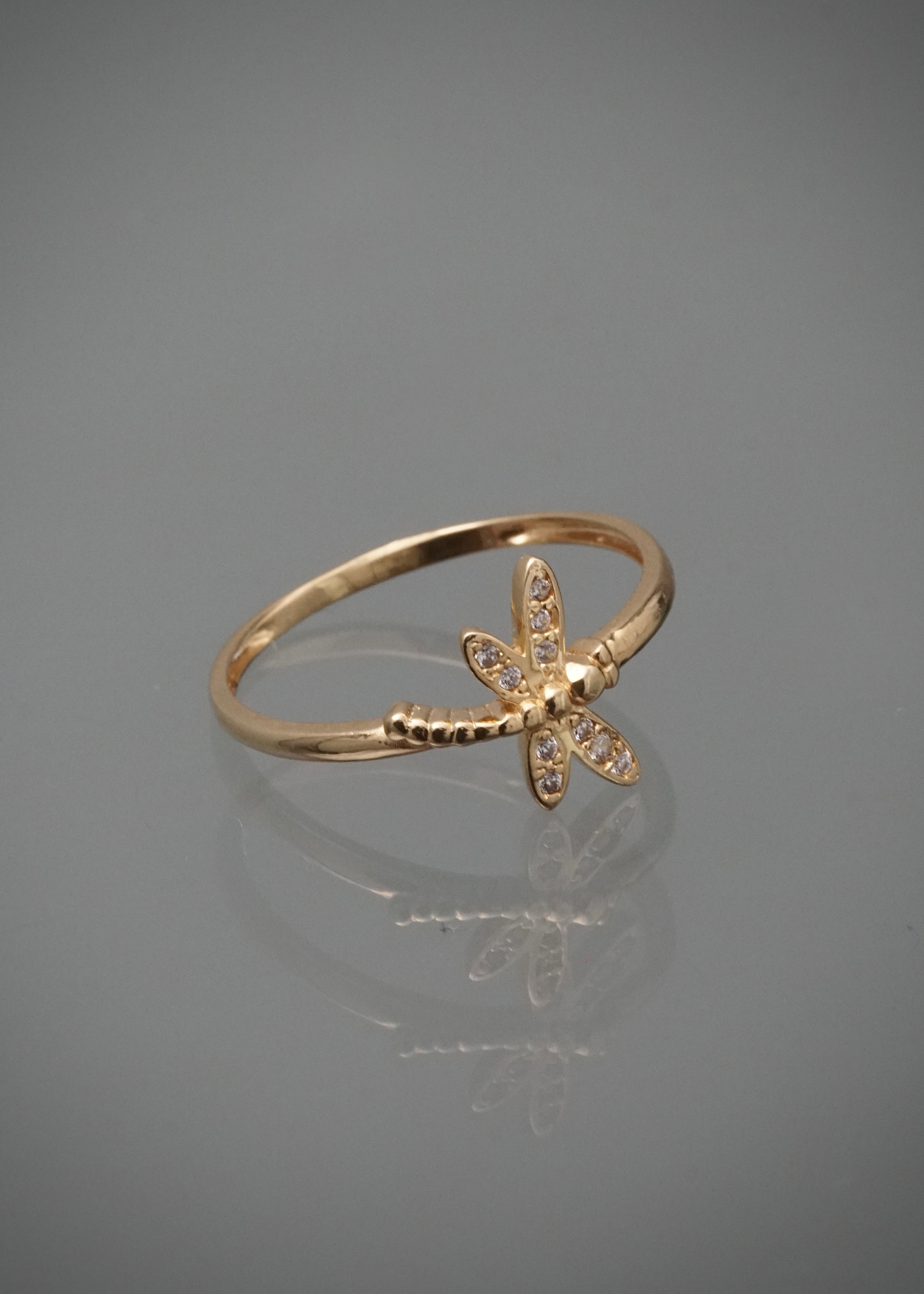 Anillo libelula con swarovski blanco 1.6gr / Talla 8 / Oro Amarillo Nac M