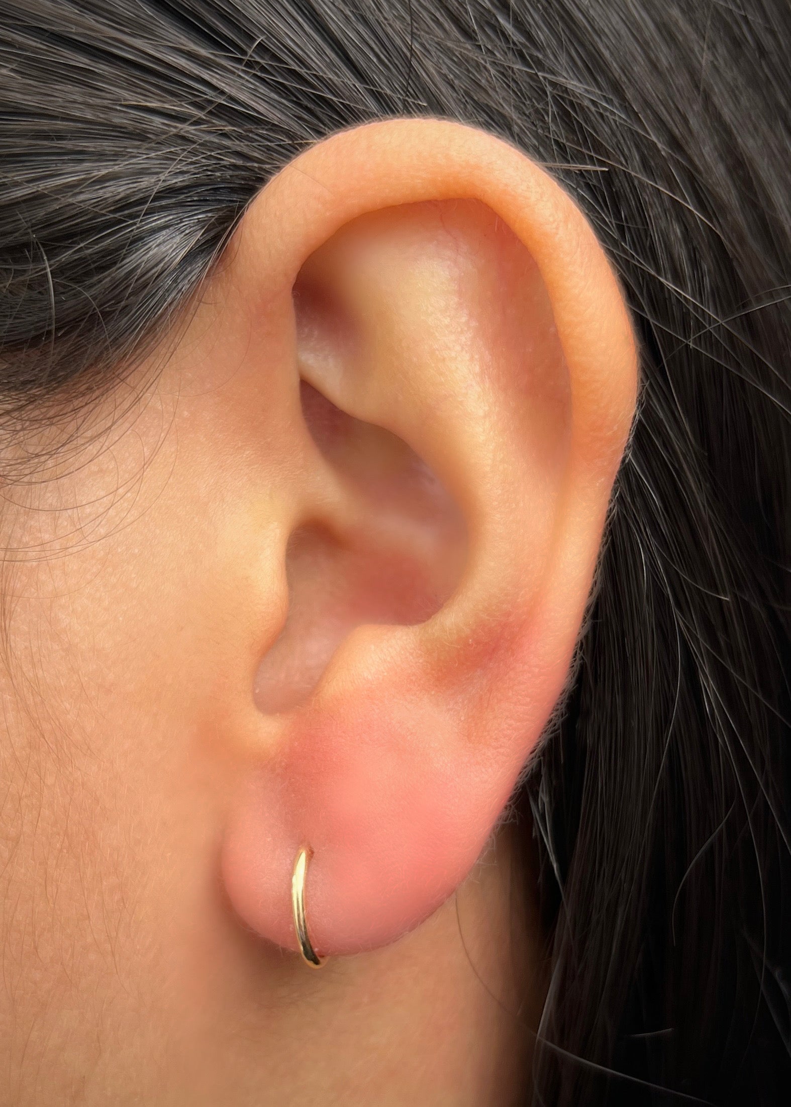 Candongas lisas 0.4gr / Largo 1cm / Oro Amarillo Nac B