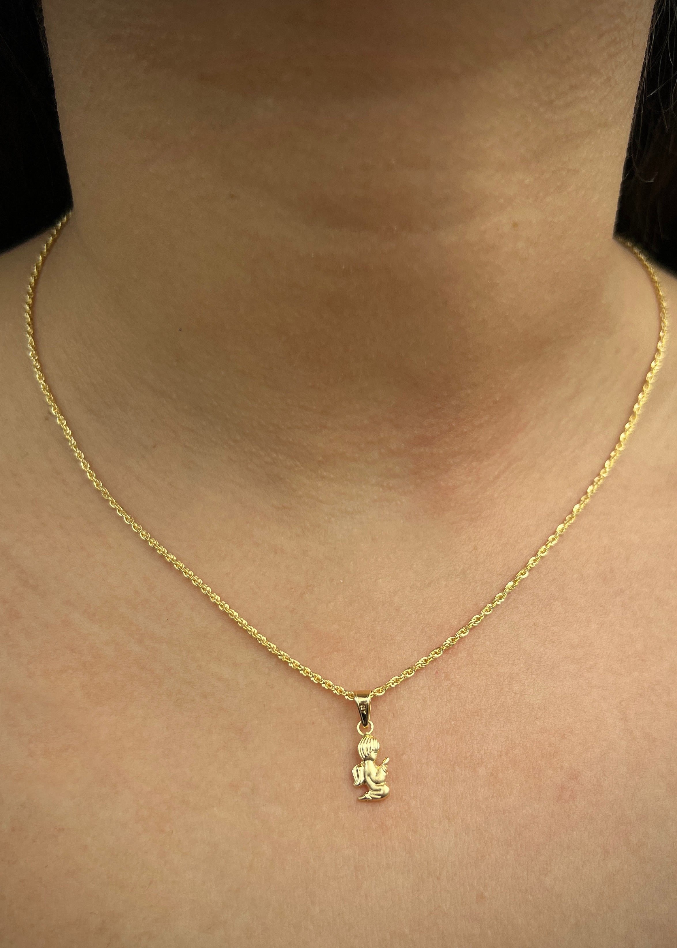 Dije angel de la guarda 0.3gr / Largo 1.7cm / Oro Amarillo Nac P