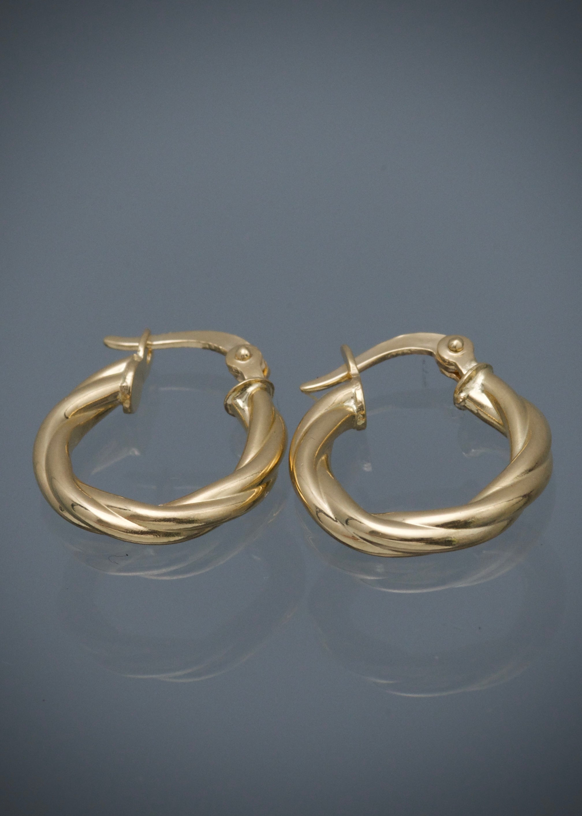 Candongas entorchdas 1.4gr / Largo 1.6cm / Oro Amarillo Nac P