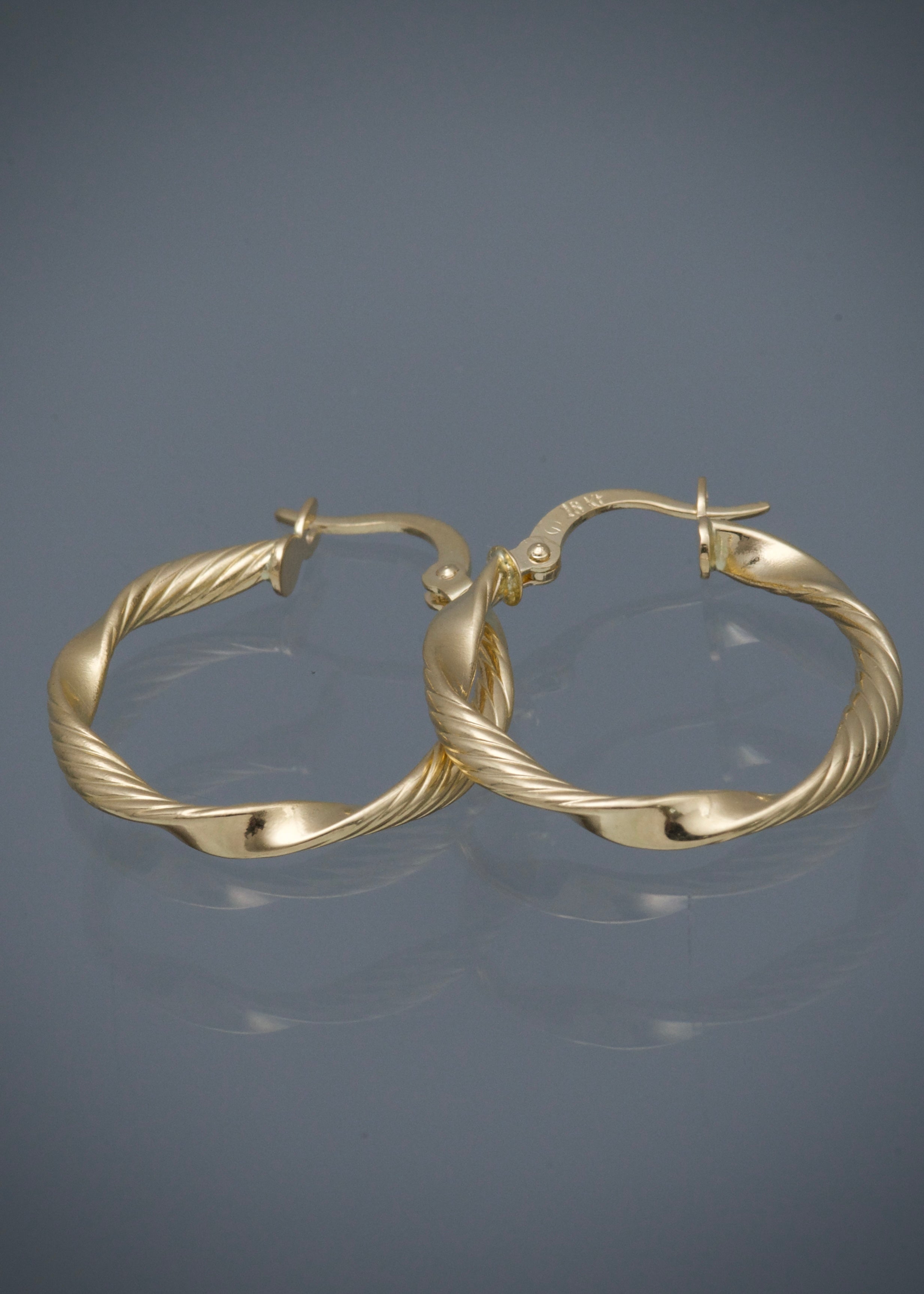 Candongas semi entorchadas 1.65gr / Largo 2.5cm / Oro Amarillo Nac M