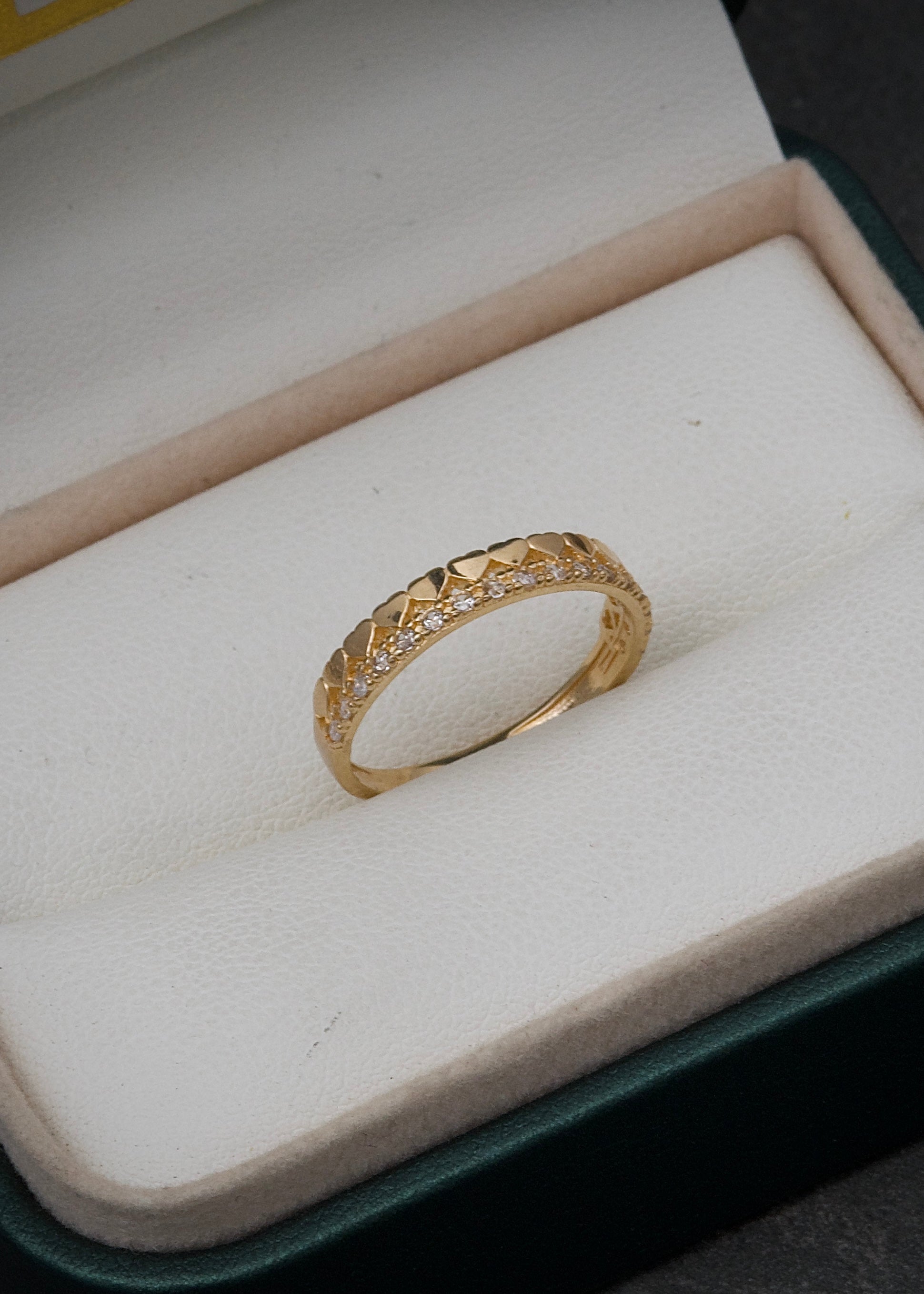 Anillo corazones con swarovski blanco 2.15gr / TALLA 6 1/2 / Oro Amarillo Nac M