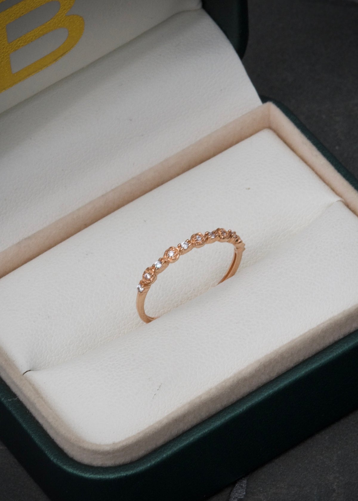 Anillo flores con swarovski blanco 1.4gr / TALLA 7 1/4 / Oro Rosado Nac M