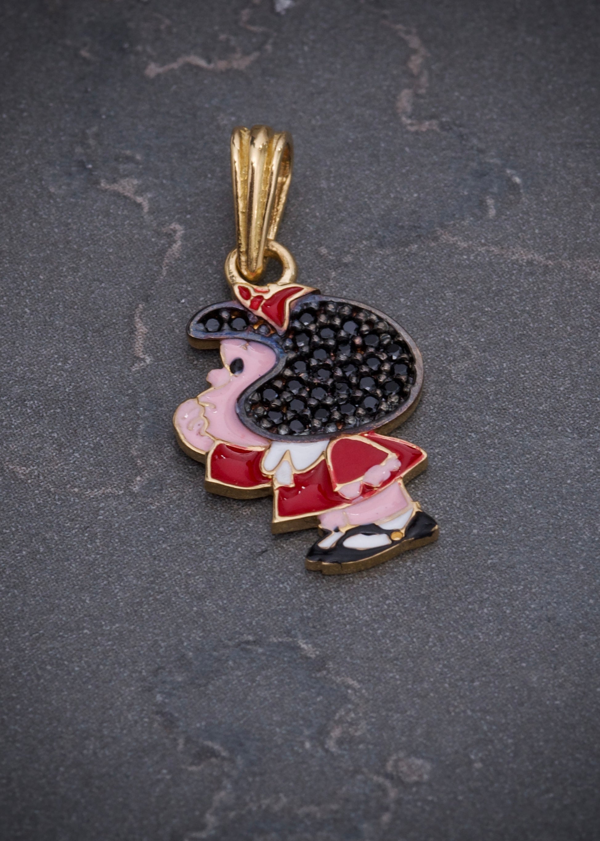 Dije mafalda con swarovski negro 1.6gr / Largo 2.4cm / Oro Amarillo Nac B