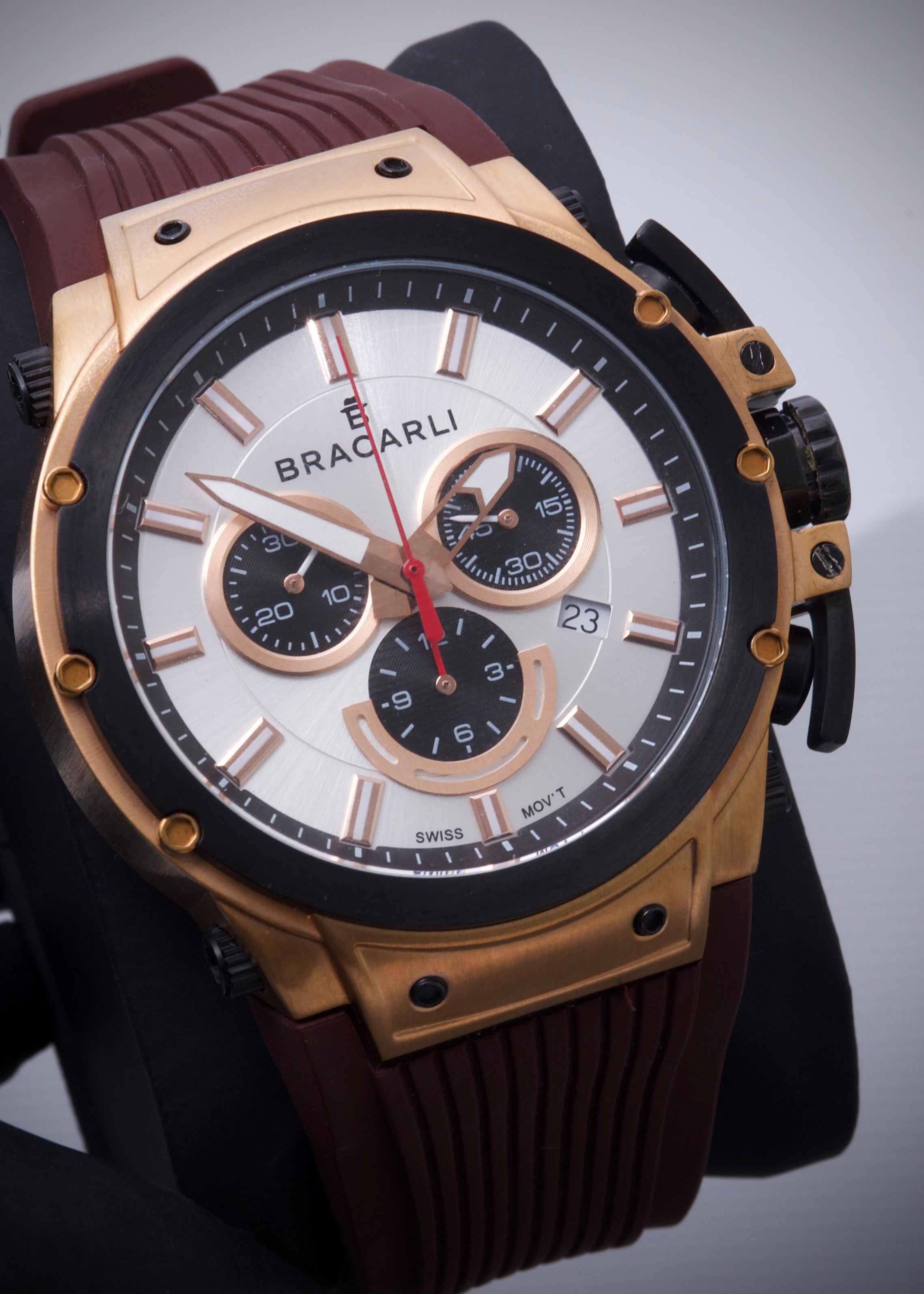 Reloj Bracarli Metal I. Caja rosa con negro, Fondo blanco Y Correa cafe (Joya) B