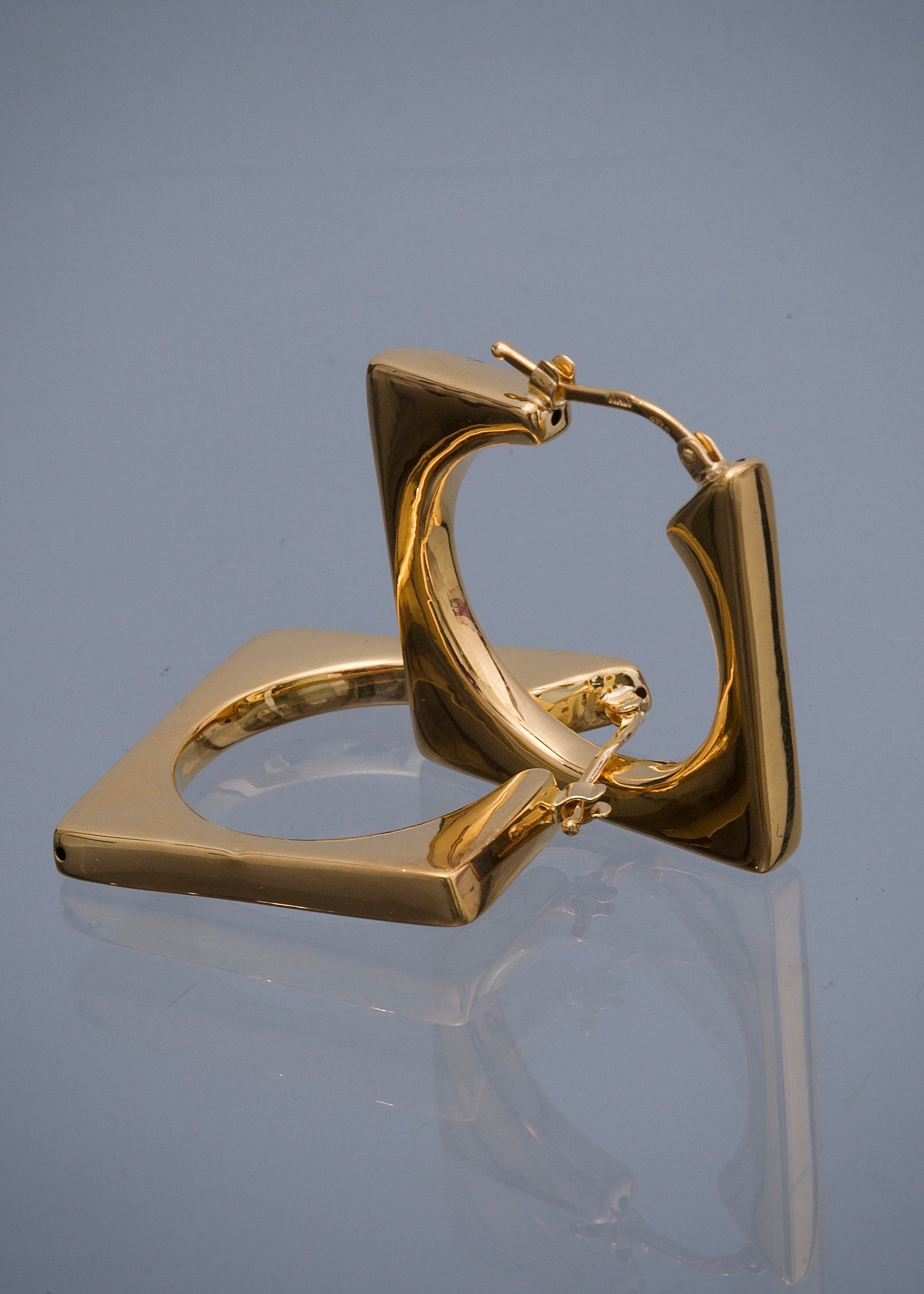 Candongas cuadradas 4.3gr / Largo 3.5cm / Oro Amarillo italy +4 *