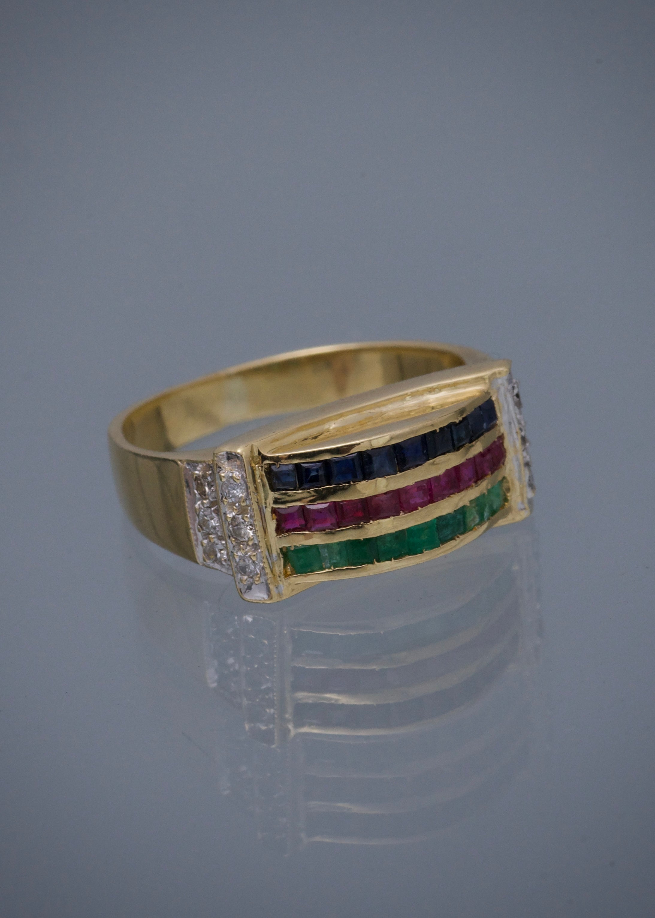 Anillo piedras preciosas 6.8gr / TALLA 5 1/2 / Oro Amarillo (Joya) M