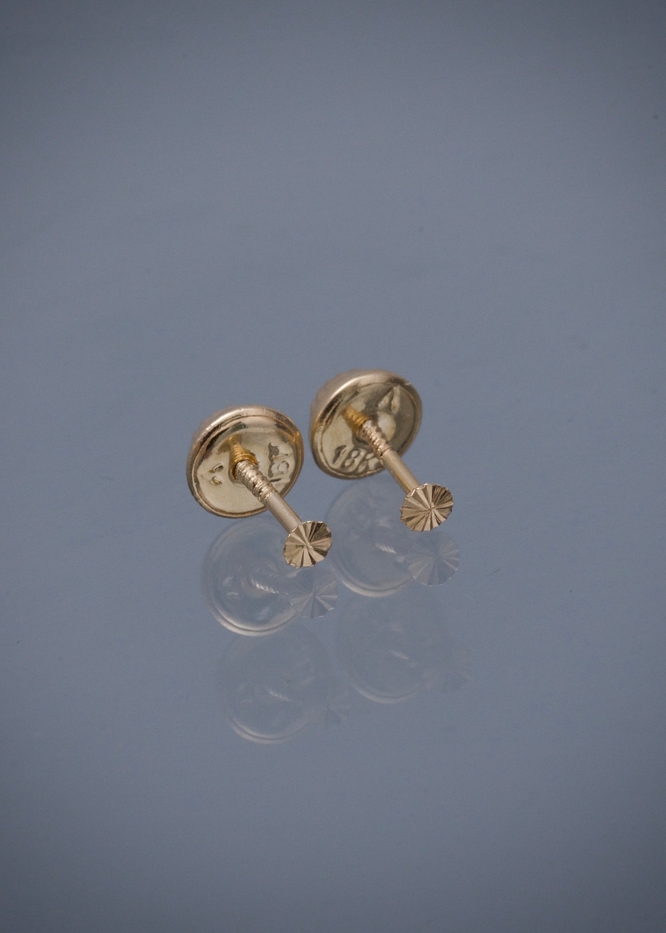 Topos Circulo Diamantado 0.4gr / Largo 0,22cm / Oro Amarillo Nac B