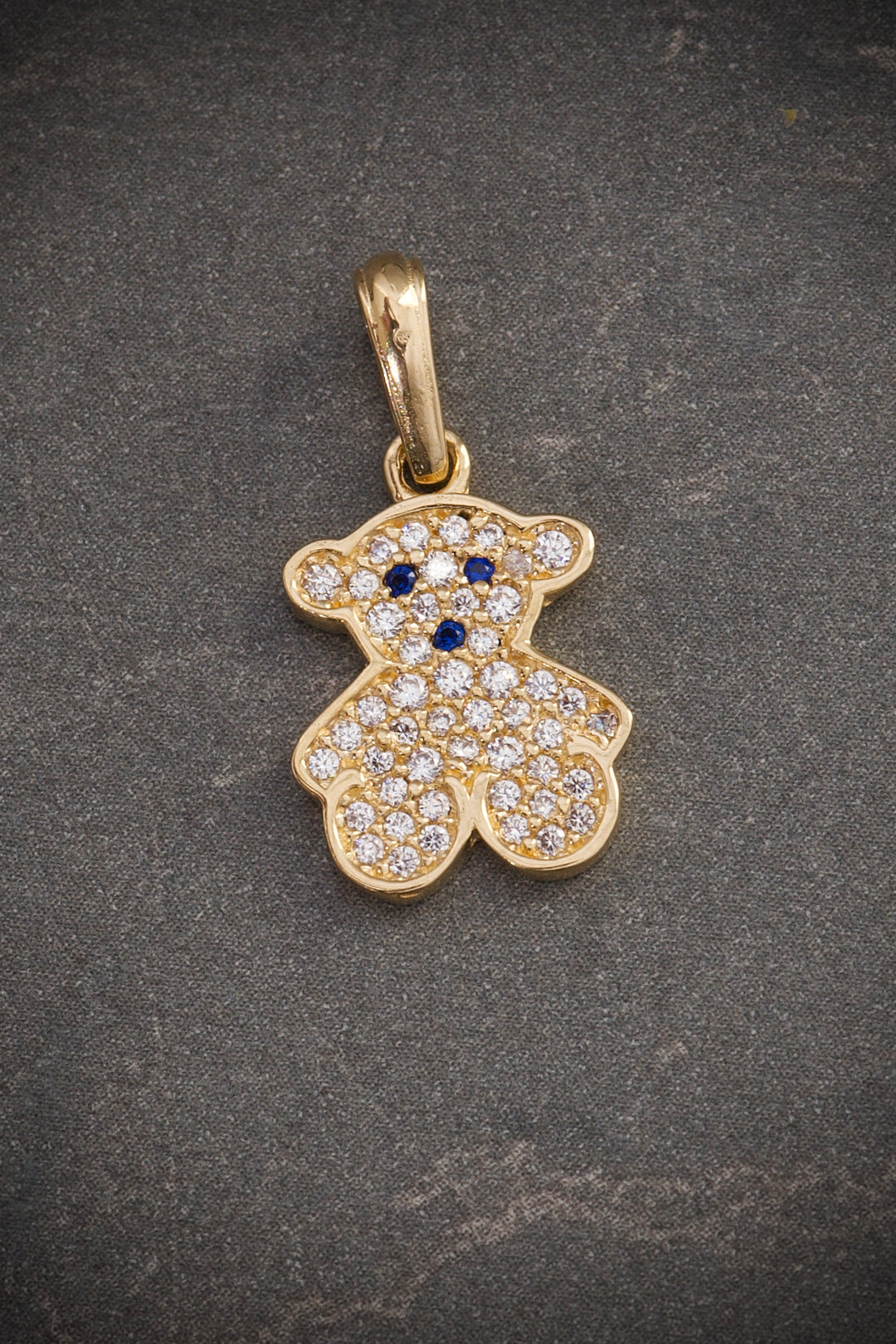 Dije OSO TH Con Swarovski Azul Y Blanco 1.65gr / Largo 2.1cm — Oro Amarillo