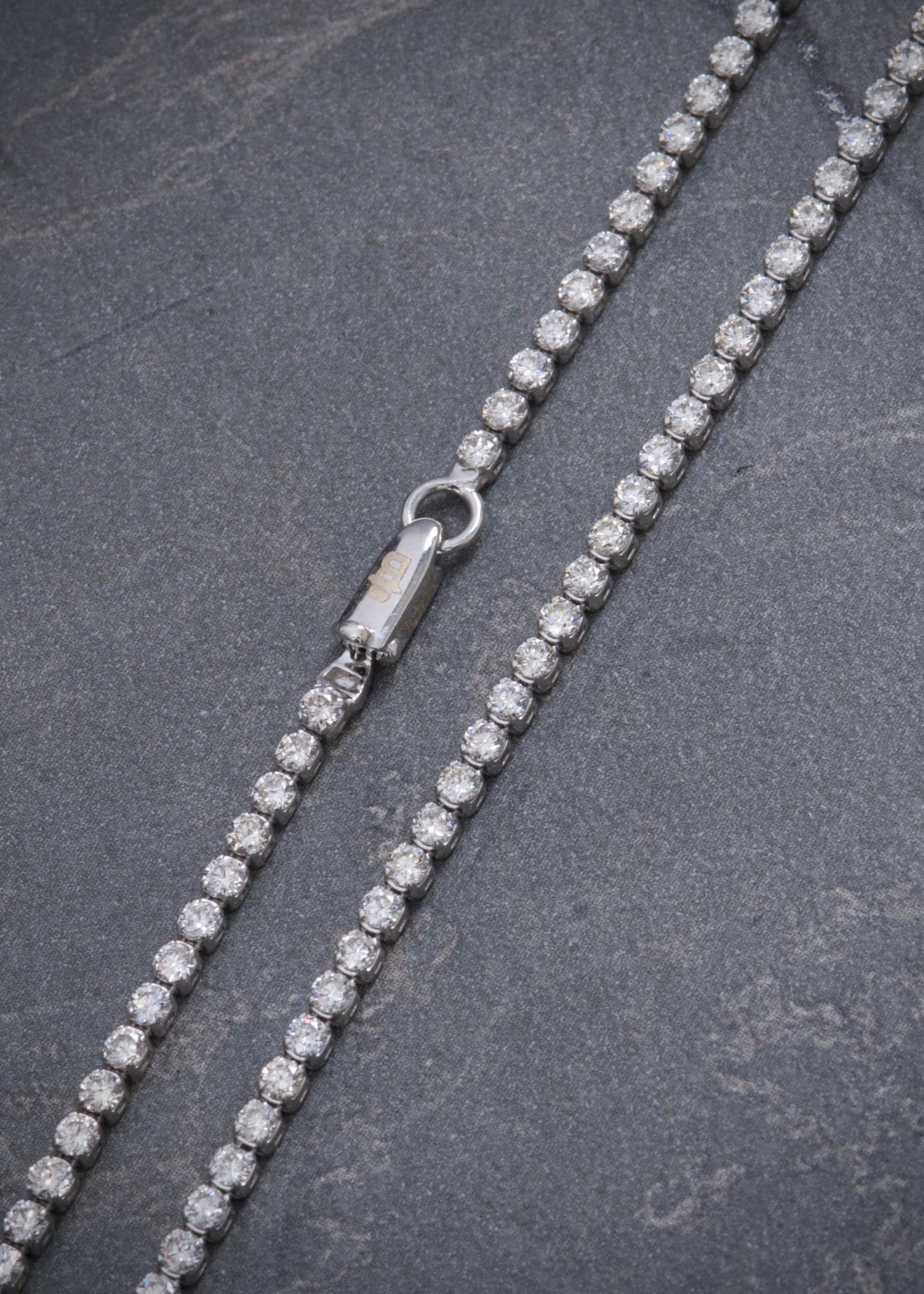 Cadena tenis con 420pts de diamante blanco 4.8gr / Largo 40cm / Oro Blanco (Joya) P