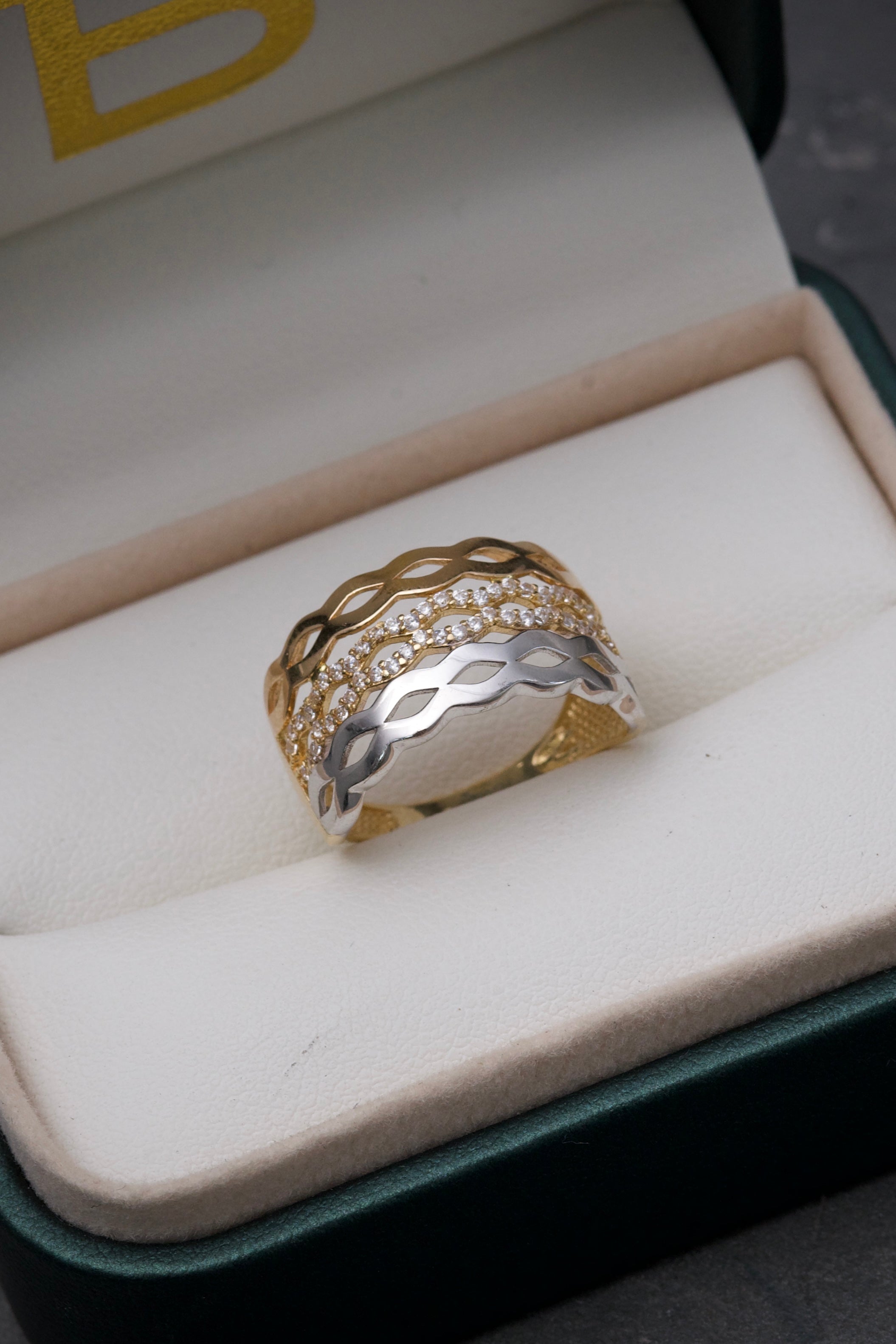 Anillo Ondas Con Swarovski Blanco 3.8gr / TALLA 6 1/2 / Tres Oros italy +2 M