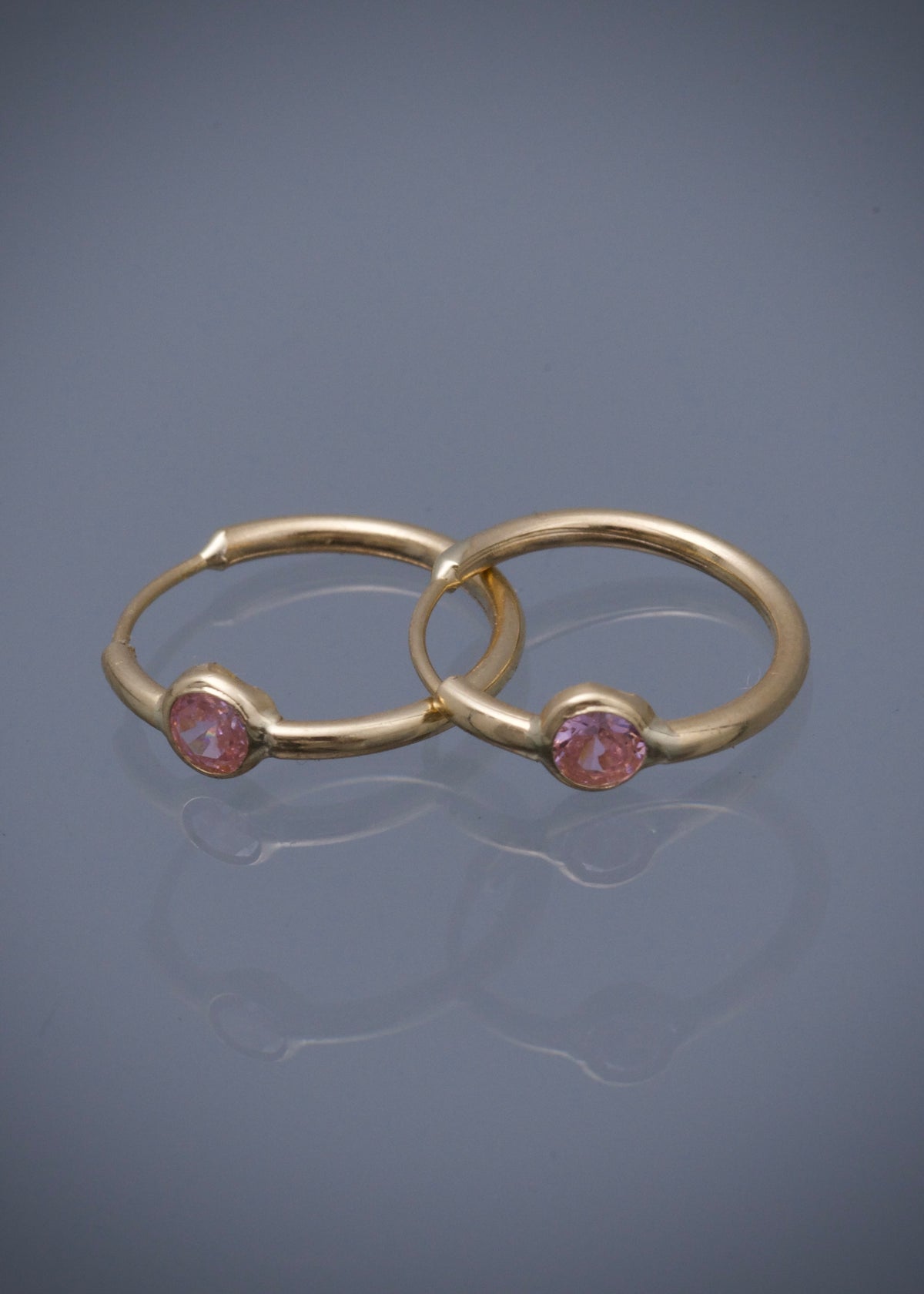 Candongas con Swarovski Rosado 0.6gr / 1.1cm / 3.4mm — Oro Amarillo