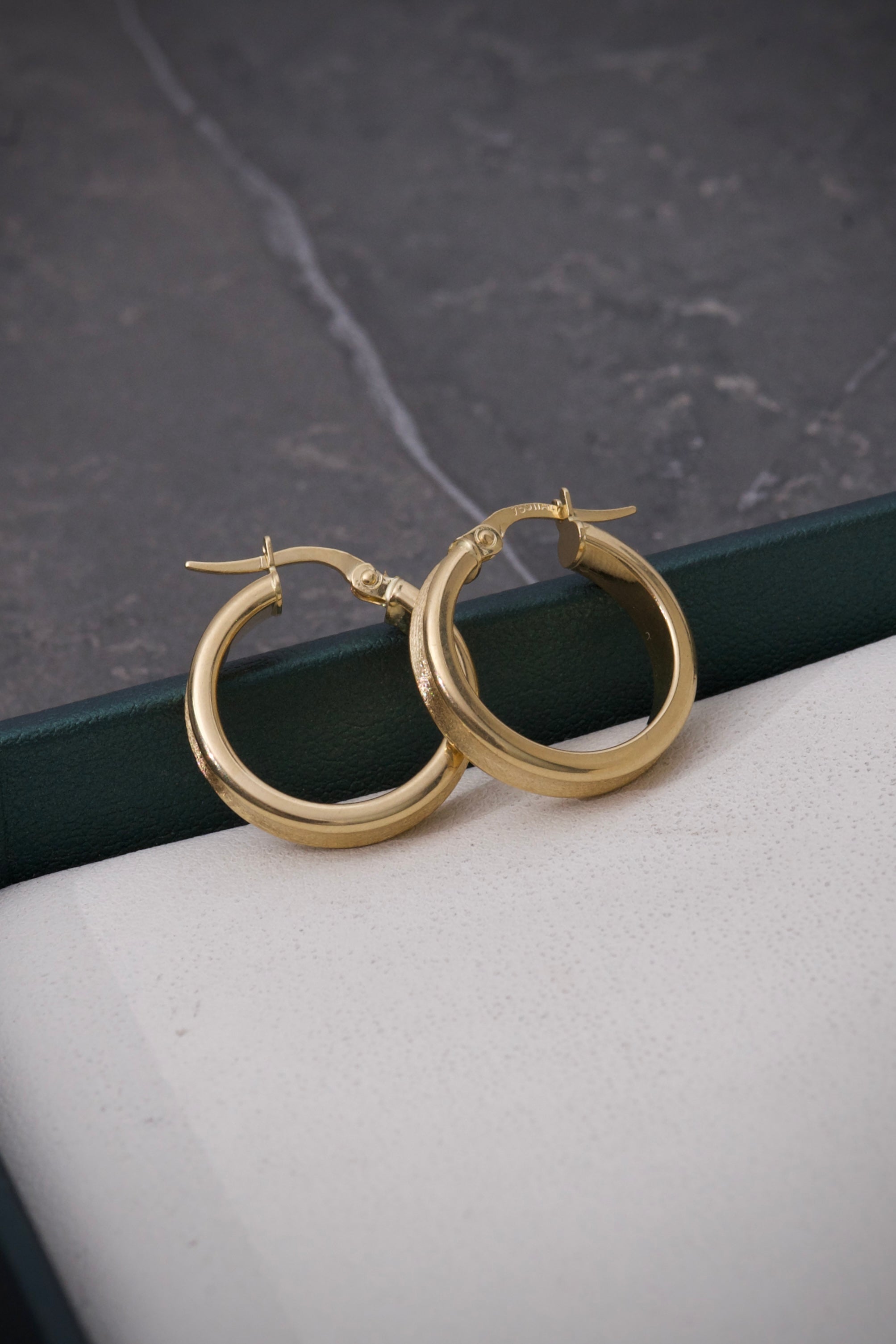 Candongas mateadas 2.45gr / Largo 2cm / Oro Amarillo italy cte B