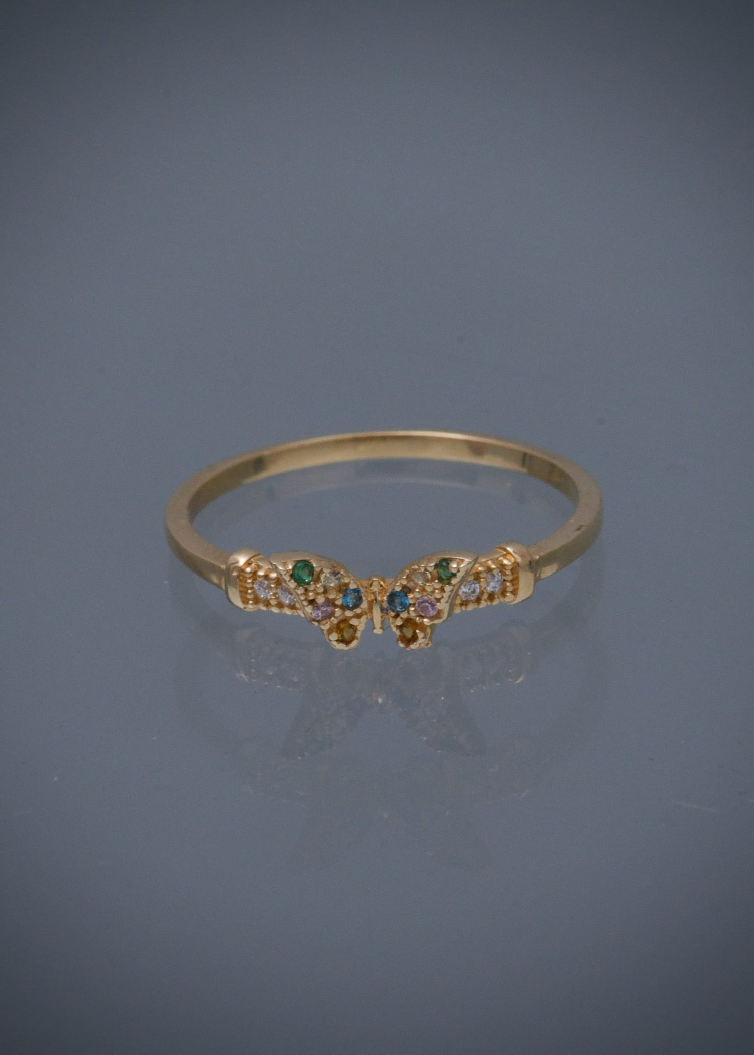 Anillo mariposa con swarovski multicolor 1.8gr / Talla 7 1/4 / Oro Amarillo Nac P