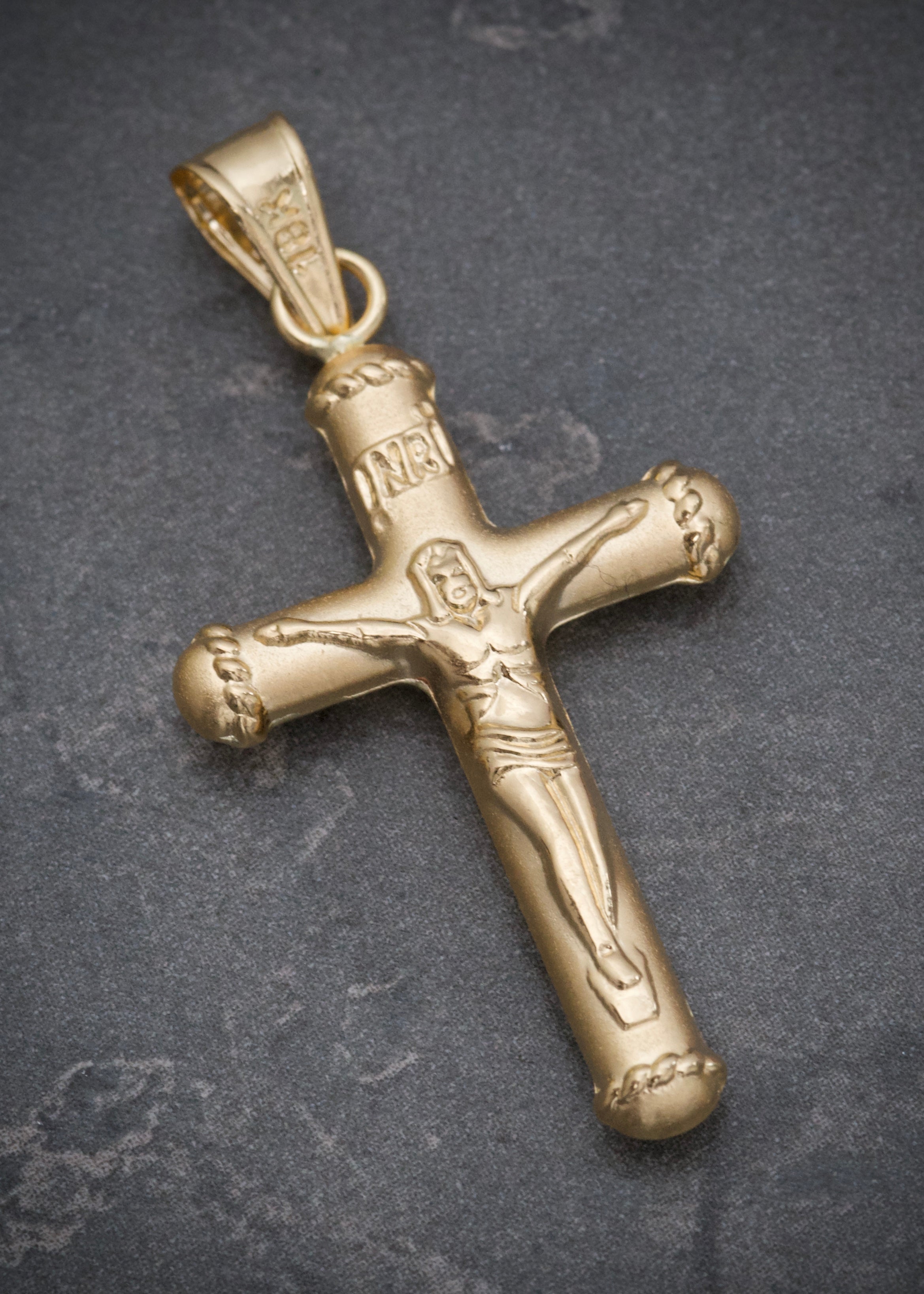 Dije cruz con cristo 1.65gr / Largo 4cm / Oro Amarillo Nac M