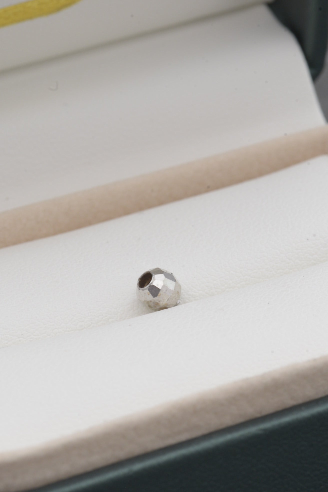 Bolas Discoteca 5mm 0.15gr / Largo 0.5cm / Oro Blanco Nac B