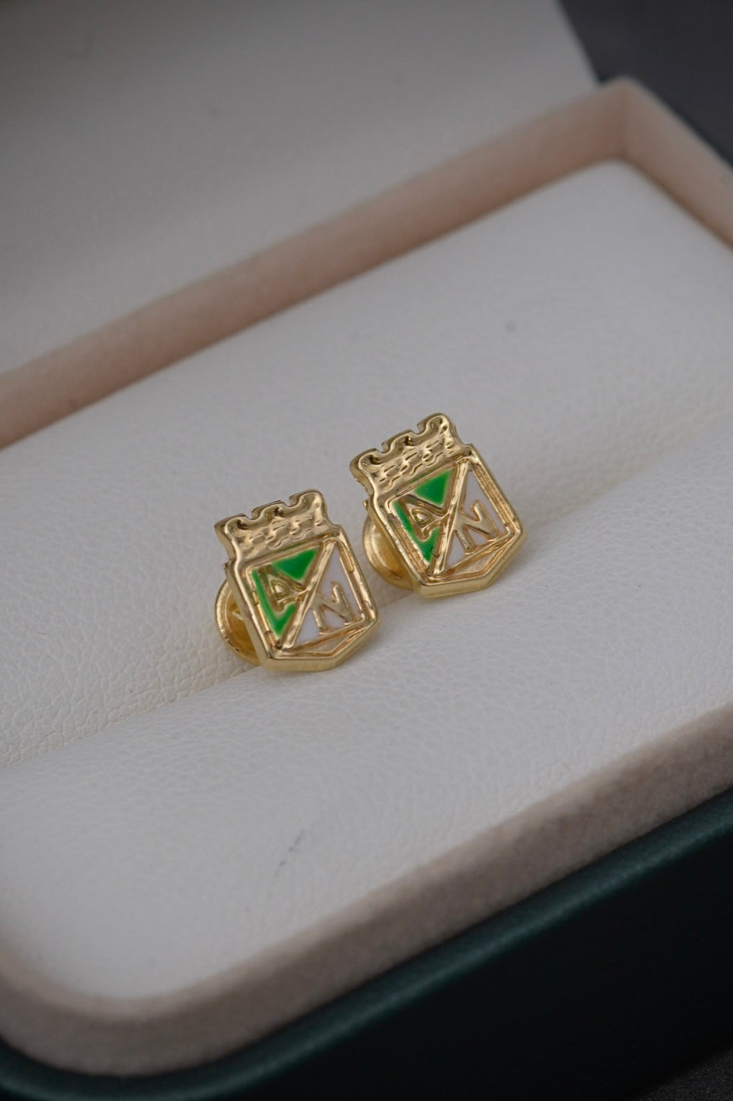 Topos atletico nacional 0.9gr / Largo 0.9cm / Oro Amarillo Nac M