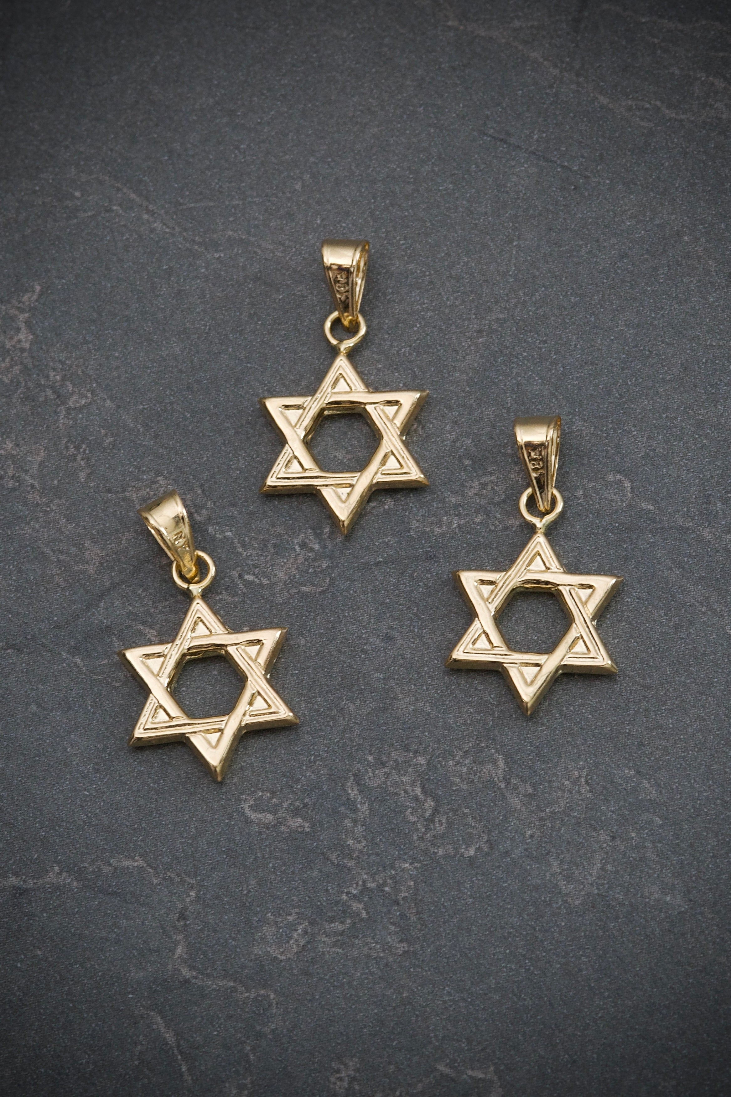 Dije de estrella de david 0.6gr / Largo 2cm — Oro Amarillo