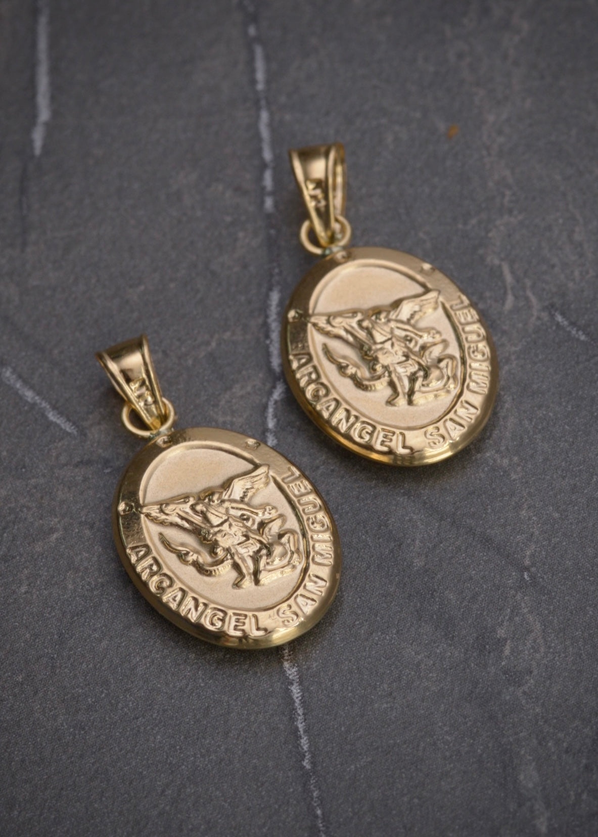 Dije arcangel san miguel 1.15gr / Largo 2.5cm / Oro Amarillo Nac P