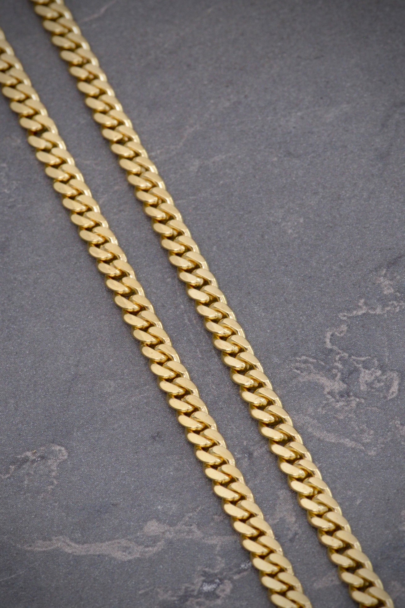 Cadena cubana 27.4gr / Largo 50cm / Oro Amarillo Nac B