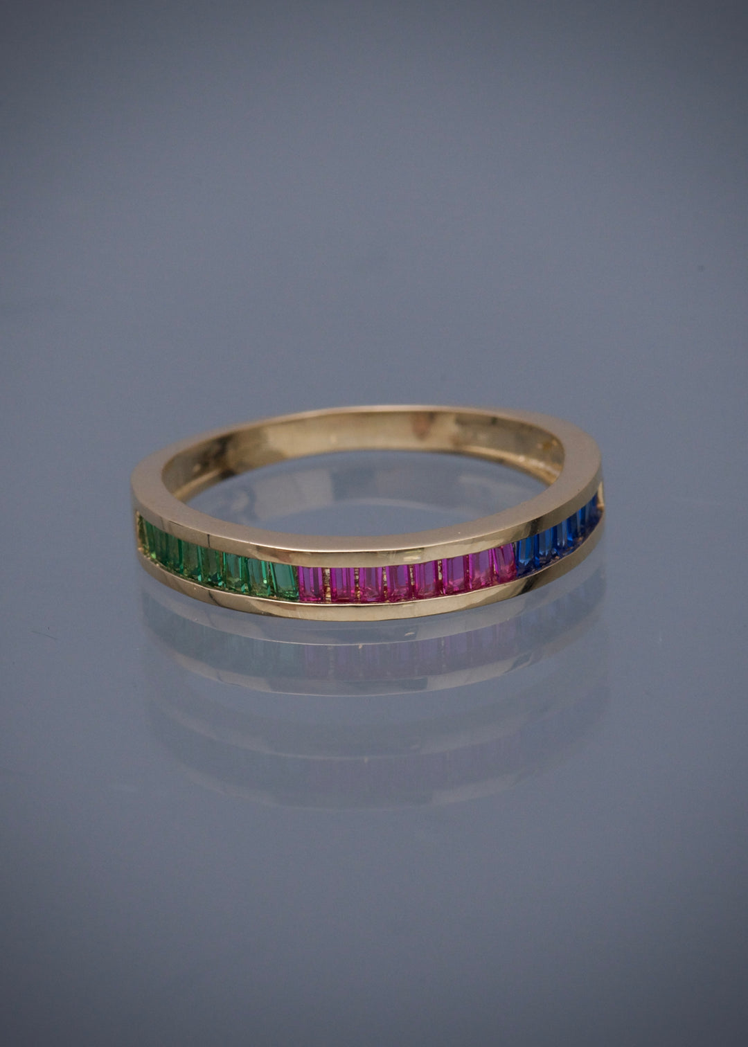 Anillo con swarovski corte baguette 2.35gr / Talla 6 1/4 — Oro Amarillo