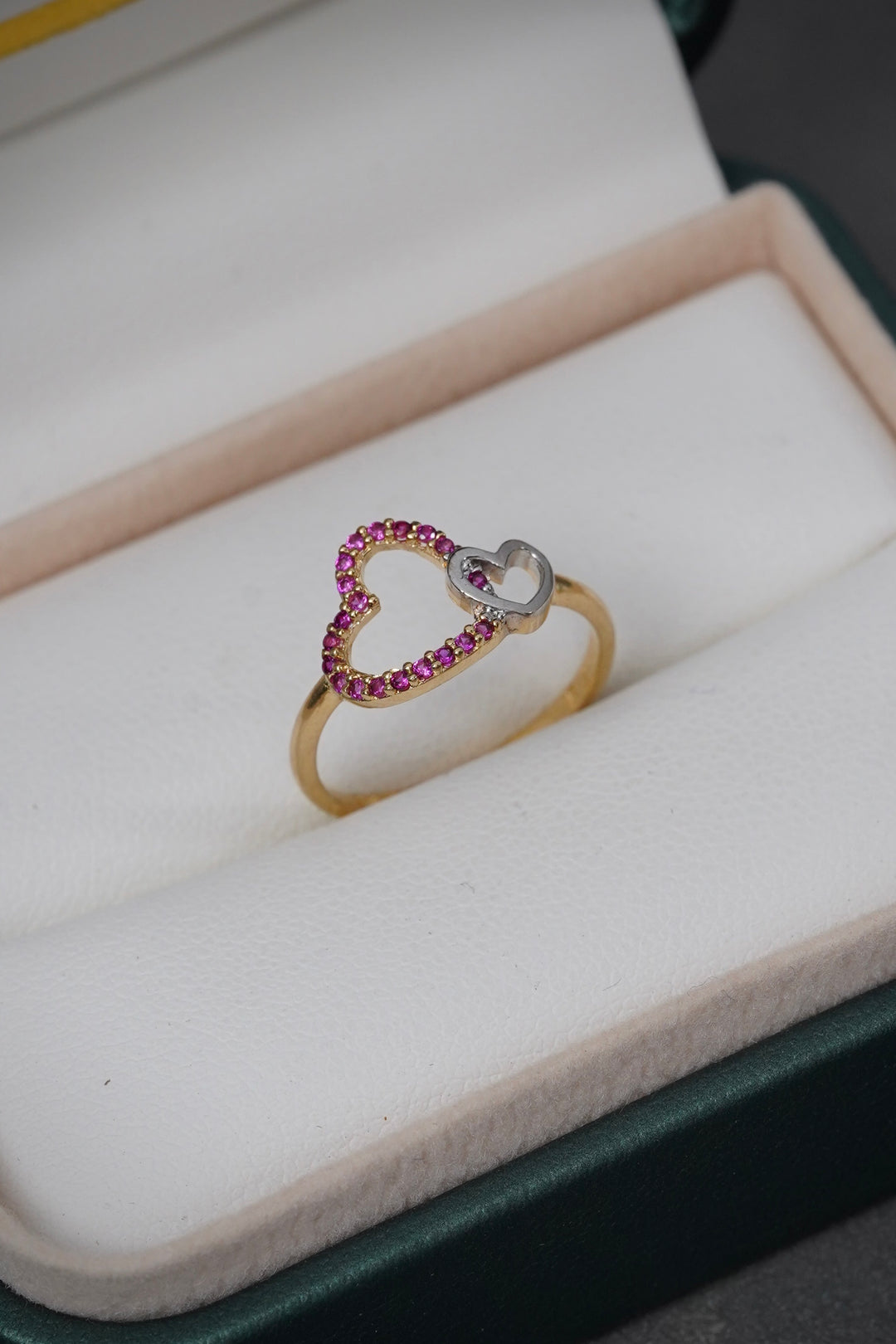 Anillo Corazon SWarovski Fucsia 1.7gr / Talla 5 — Dos Oros