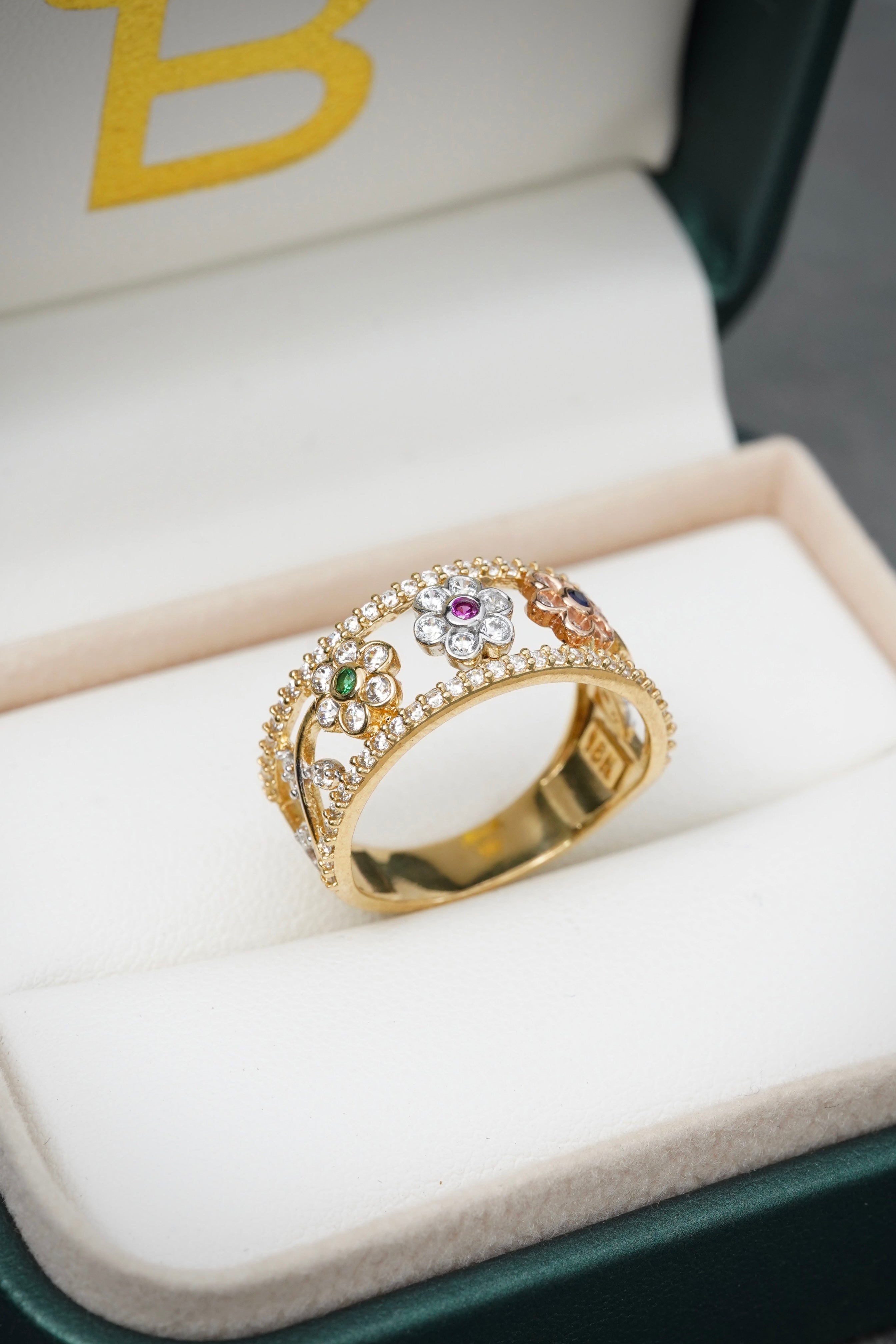 Anillo de flores con swarovski multicolor 4.5gr / TALLA 6 3/4 / Tres Oros Nac M