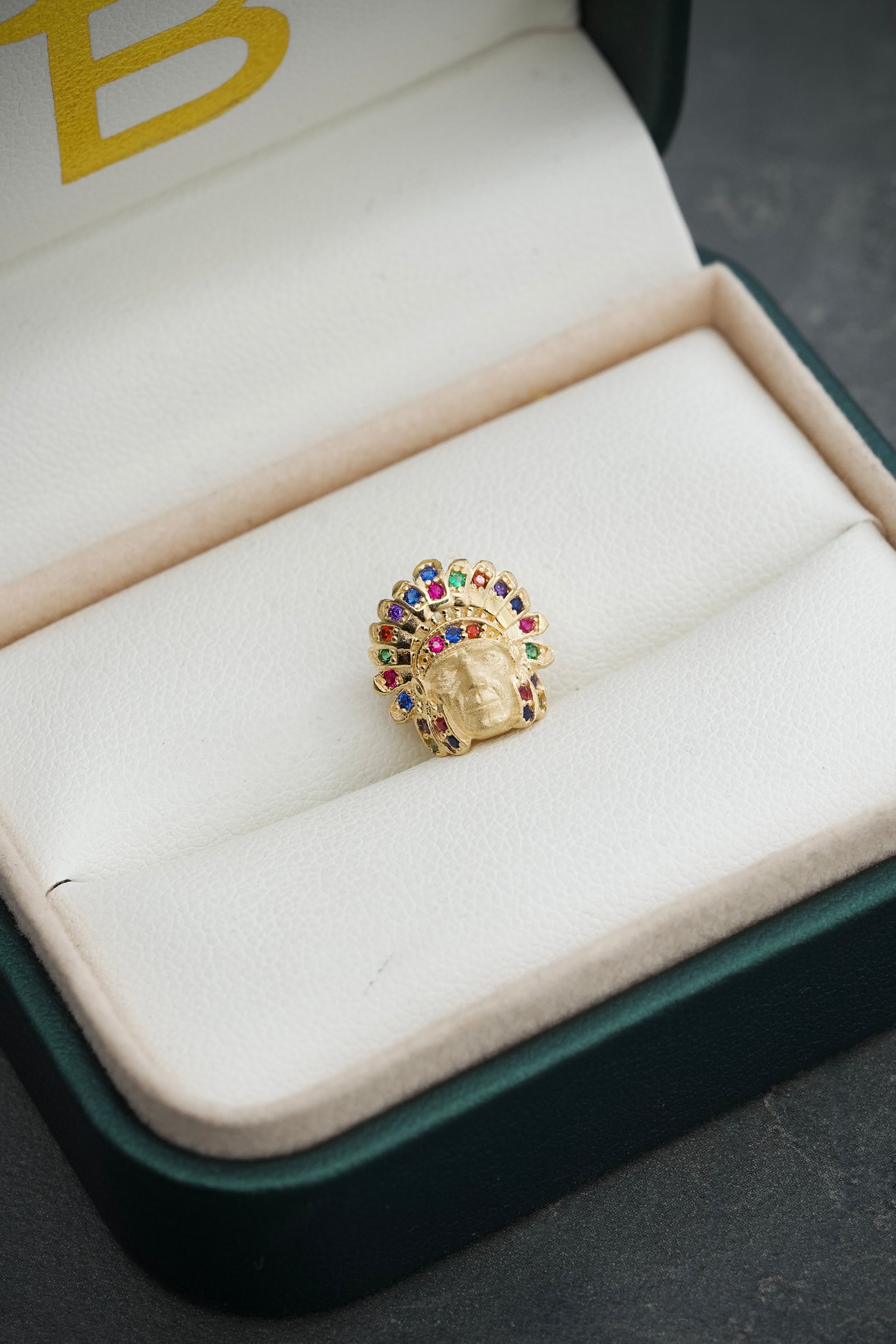 Herraje indio con swarovski multicolor 2.3gr / Largo 1,2cm / Oro Amarillo Nac B