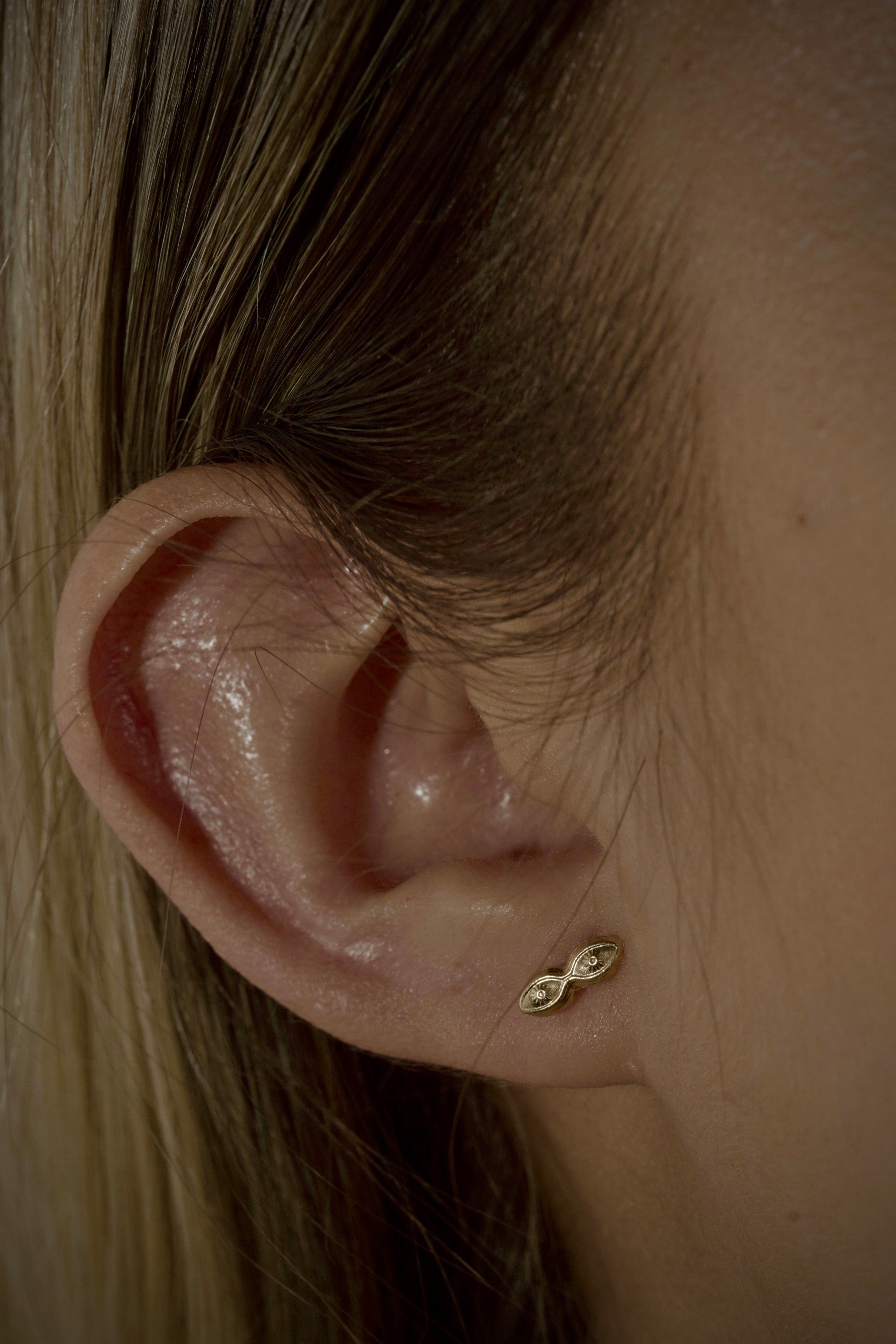 Topos ojos santa lucia 0.5gr / Largo 0.3cm / Oro Amarillo Nac M