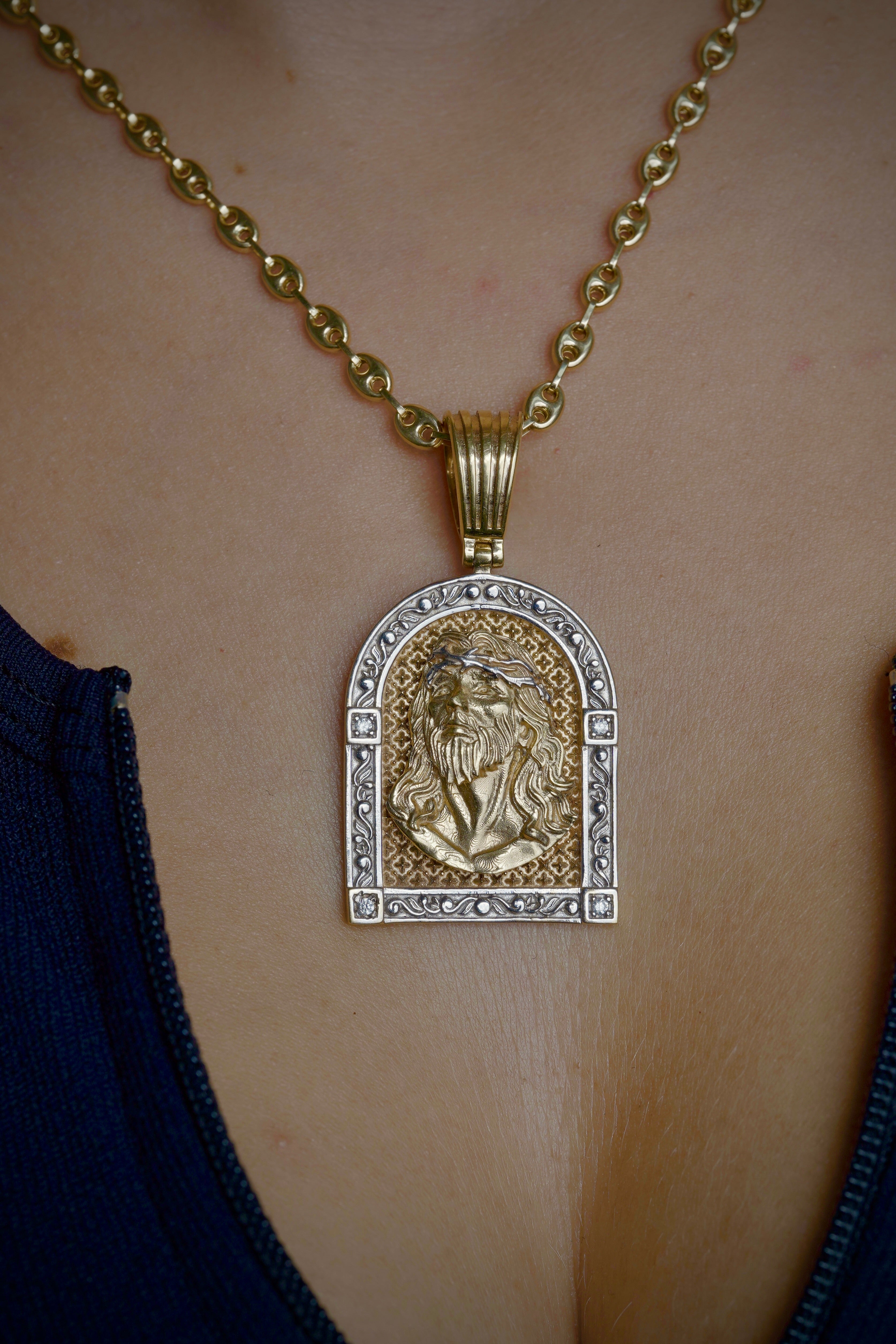 Dije placa de rostro de jesus 15gr / 4.5cm / Dos Oros Nac M