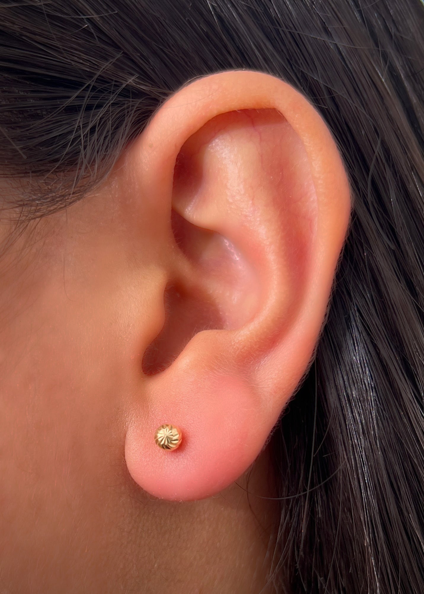 Topos Bola Diamantada 4mm 0.5gr — Oro Amarillo