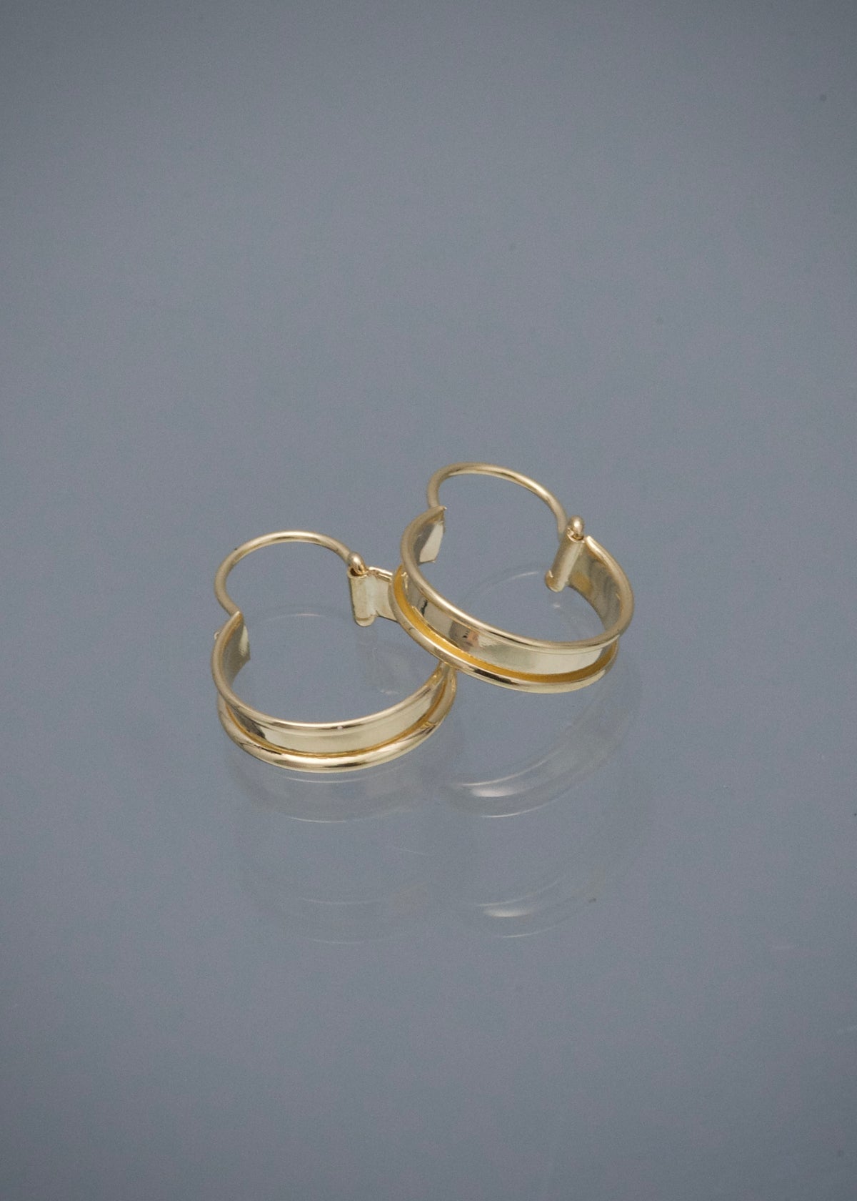 Candongas Lisas 0.8gr / 1.6cm / 3mm — Oro Amarillo