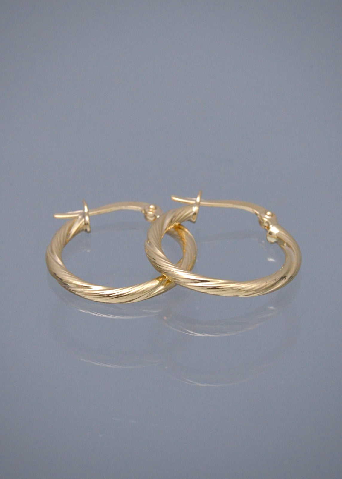 Candongas Entorchadas 1.5gr / 2cm / 2mm — Oro Amarillo