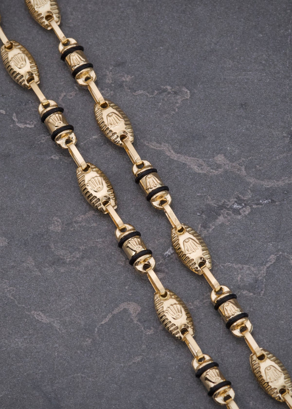 Cadena Rx con Cauchos Negros 15.3gr / 70cm / 5.5mm — Oro Amarillo
