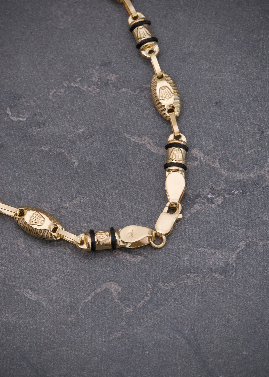 Cadena Rx con Cauchos Negros 15.3gr / 70cm / 5.5mm — Oro Amarillo