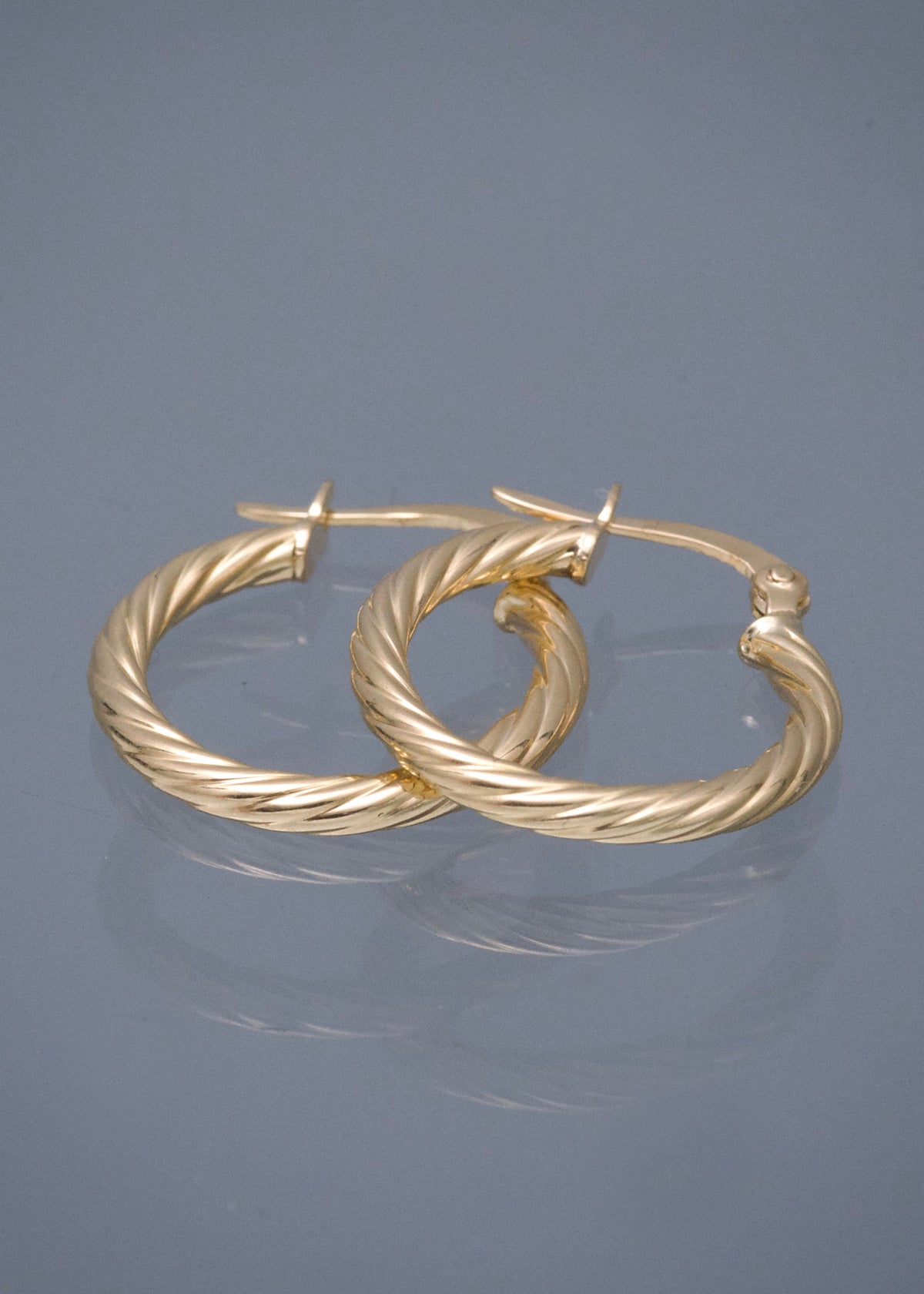 Candongas Entorchadas 1.55gr / 2cm / 2.2mm — Oro Amarillo