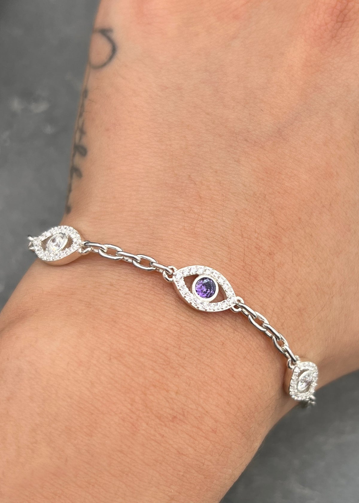 Pulso Ojo Turco con Swarovski 6.75gr / 18.5cm / 7.4mm — Plata 925
