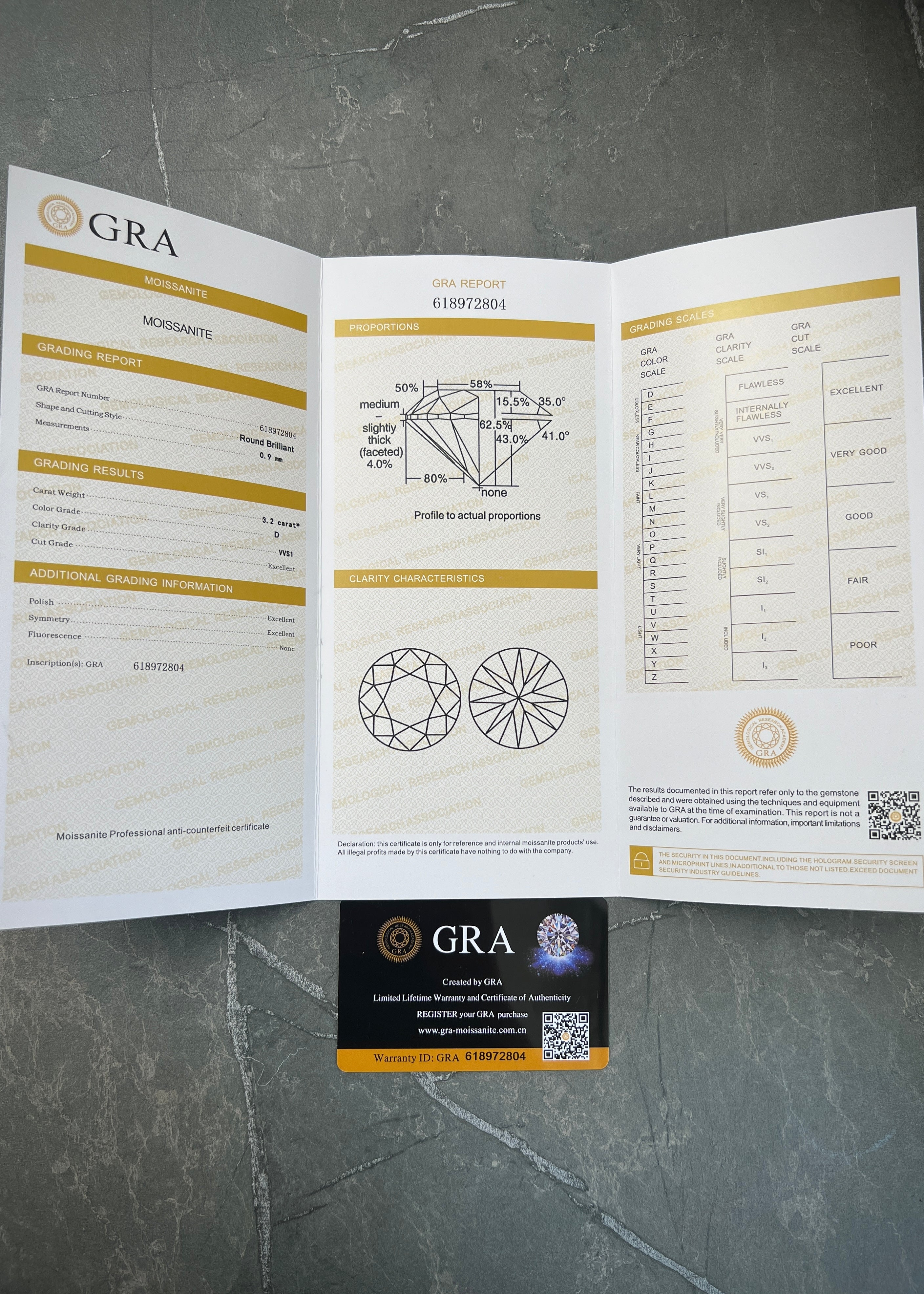 Pulso cubano con 320pts de moissanita 15.65gr / Largo 18cm / Plata B