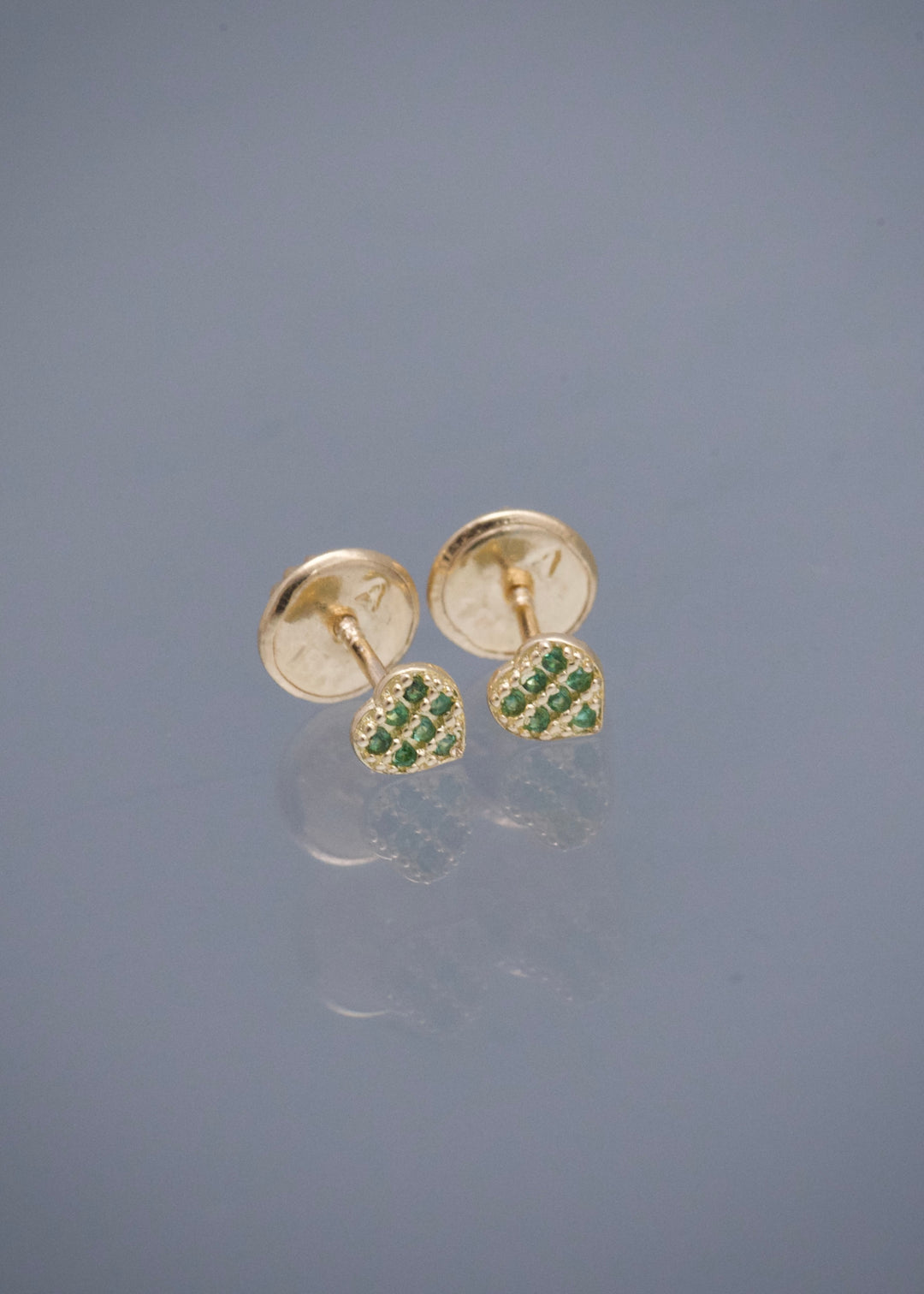 Topos Corazon con Swarovski Verde 0.5gr / 0.4cm / 3.8mm — Oro Amarillo