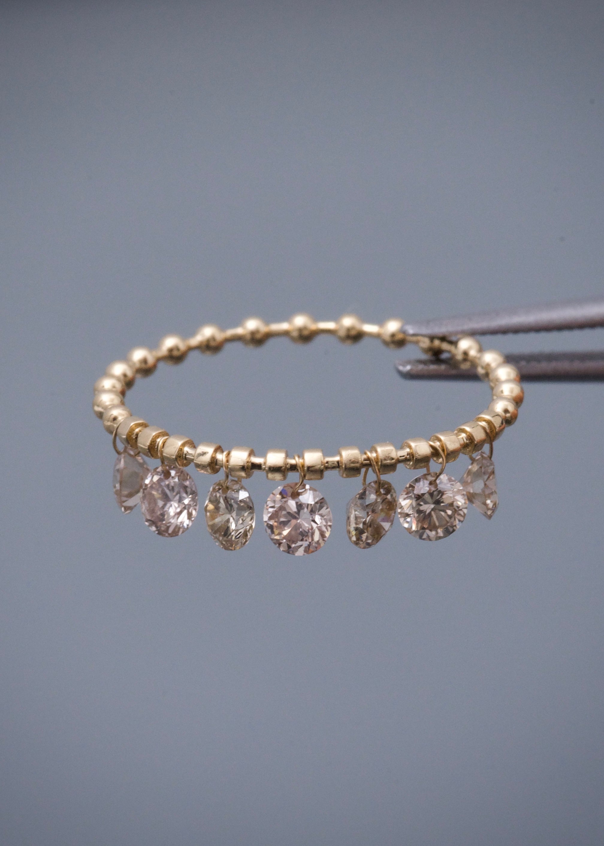 Anillo con 97pts de diamantes champan 1.1gr / TALLA 6 3/4 / Oro Amarillo (Joya) B