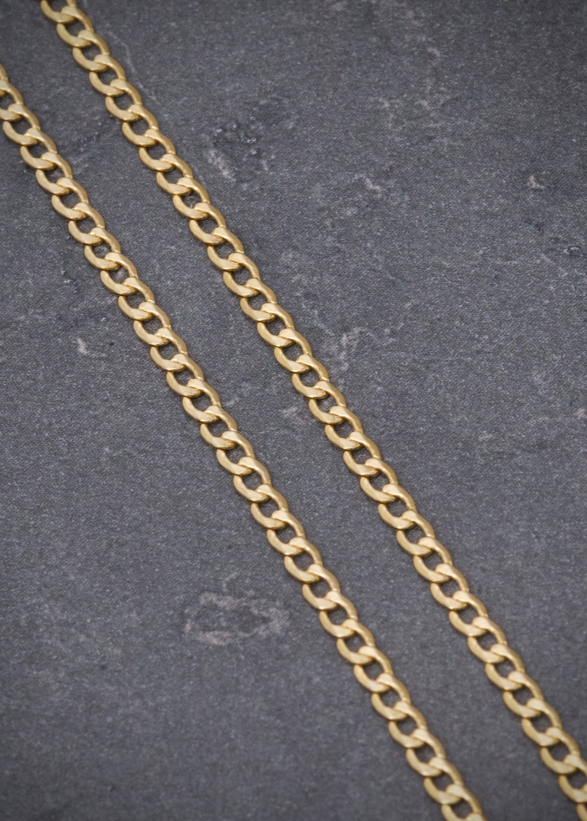 Cadena Cubana 2.2gr / 60cm / 2mm — Oro Amarillo
