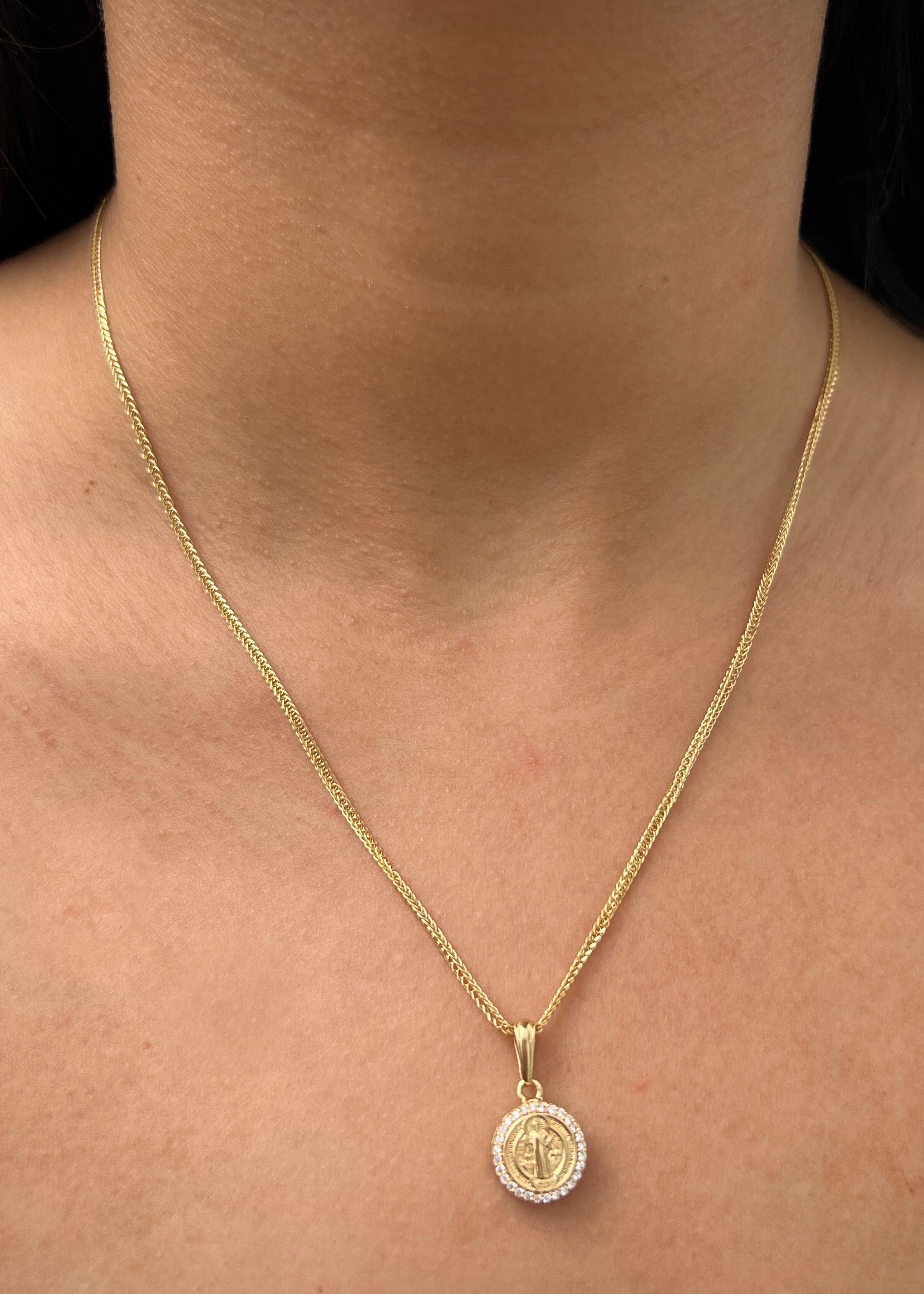 Dije san benito 3.2gr / Largo 2.1cm / Oro Amarillo Nac B