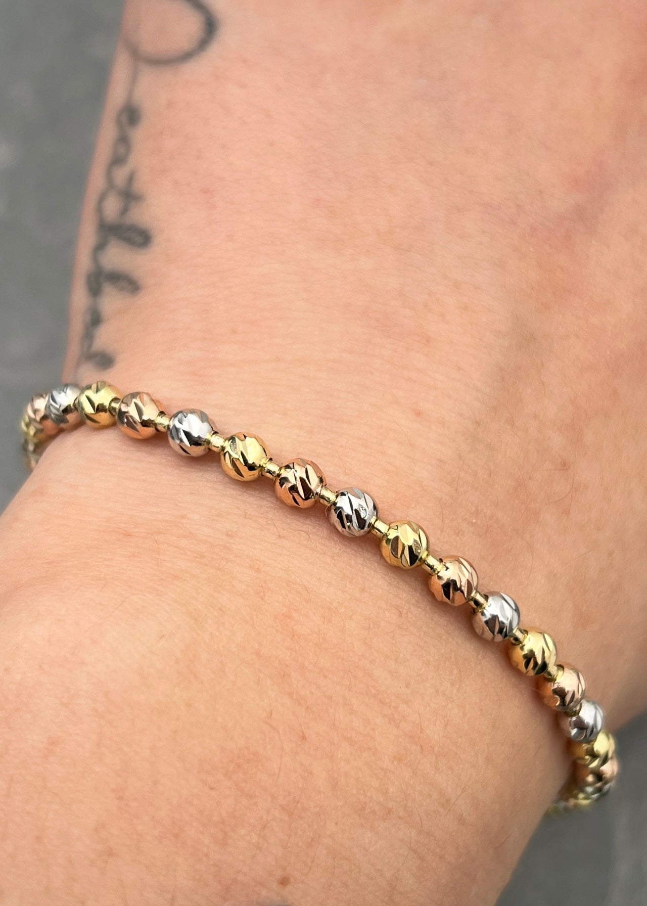 Pulso militar diamantado 4mm 8.7gr / Largo 17.5cm / Tres Oros Nac B