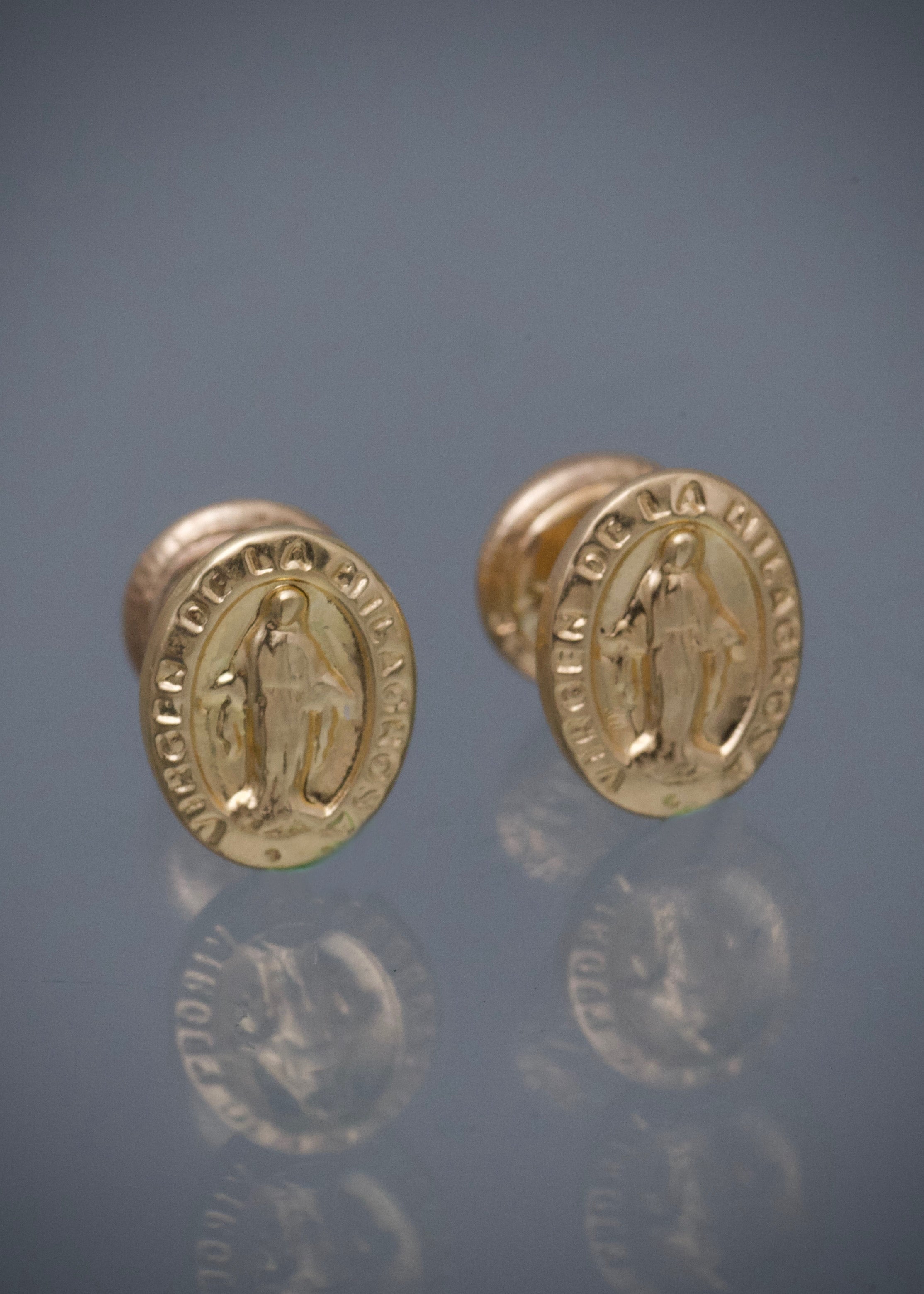 Topos virgen de la milagrosa 0.6gr / Largo 0.7cm / Oro Amarillo Nac P